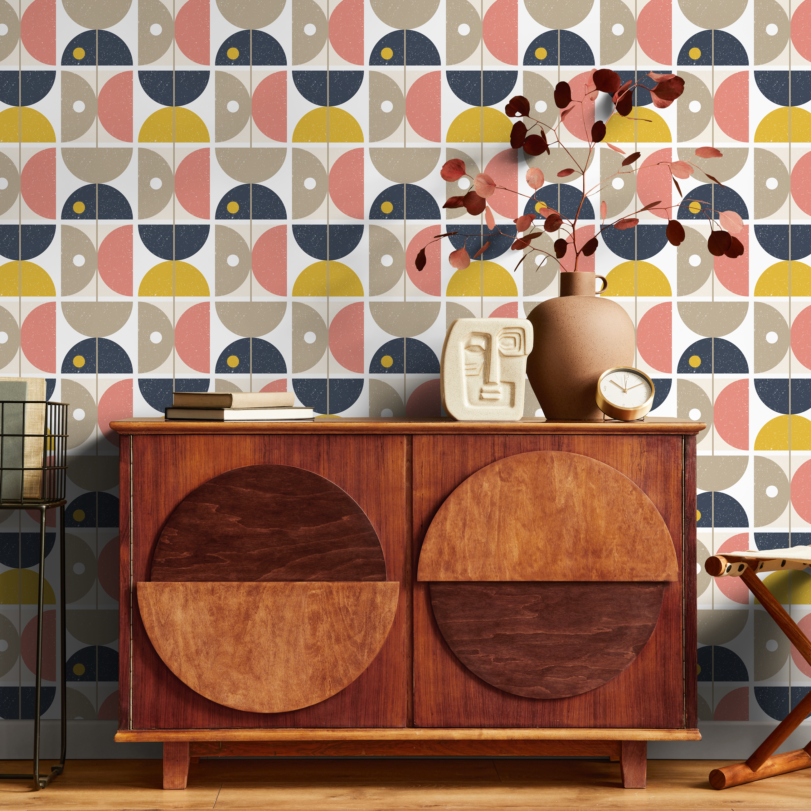 Geometric Wallpaper With Retro Semi-circles In Blue, Yellow, And Pink - A666