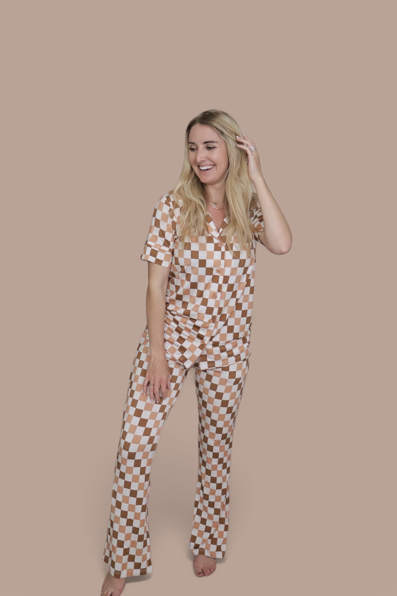 Chestnut Checkers Women’s Relaxed Dream Set