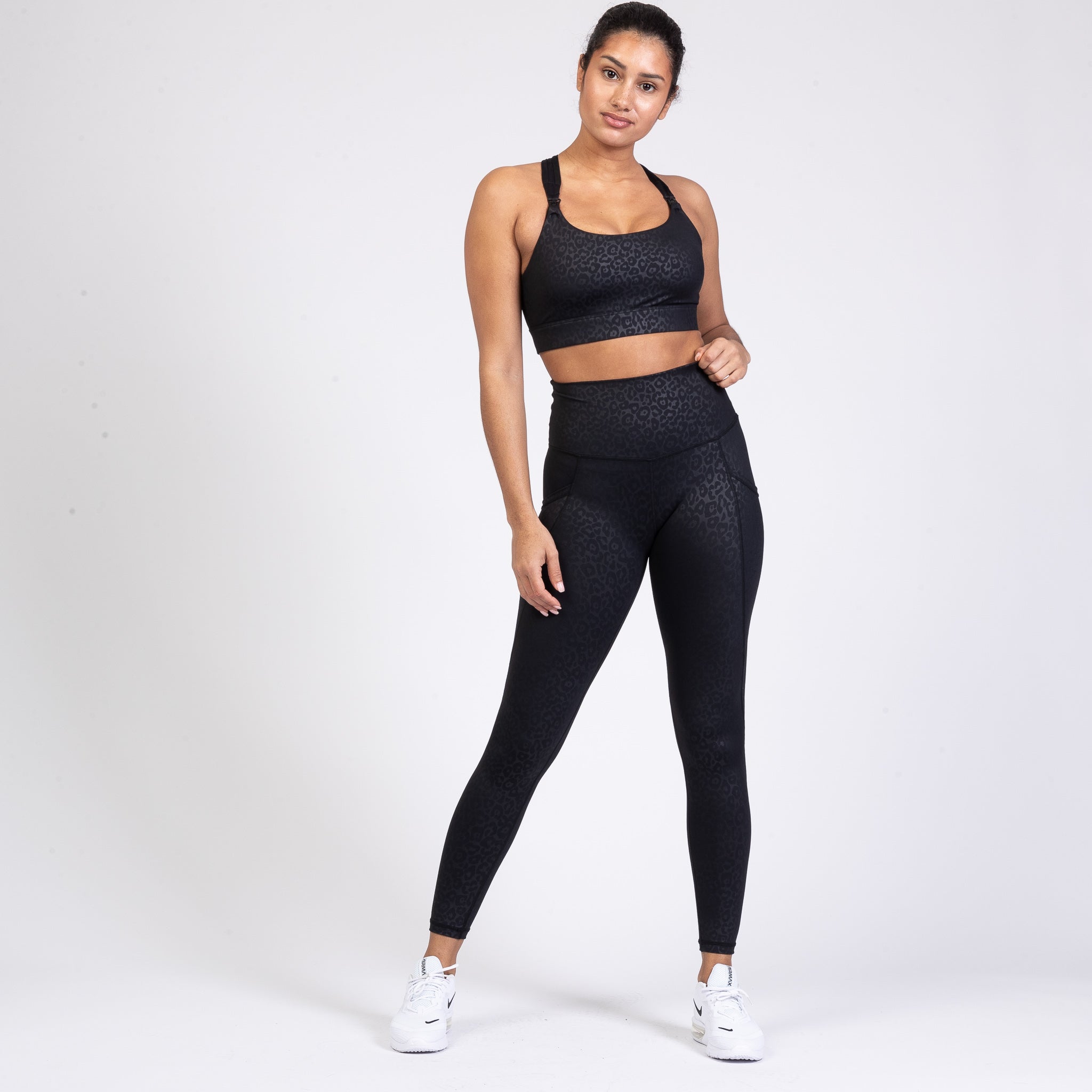 Chloé 3 Running Nursing Sports Bra (black Cheetah)