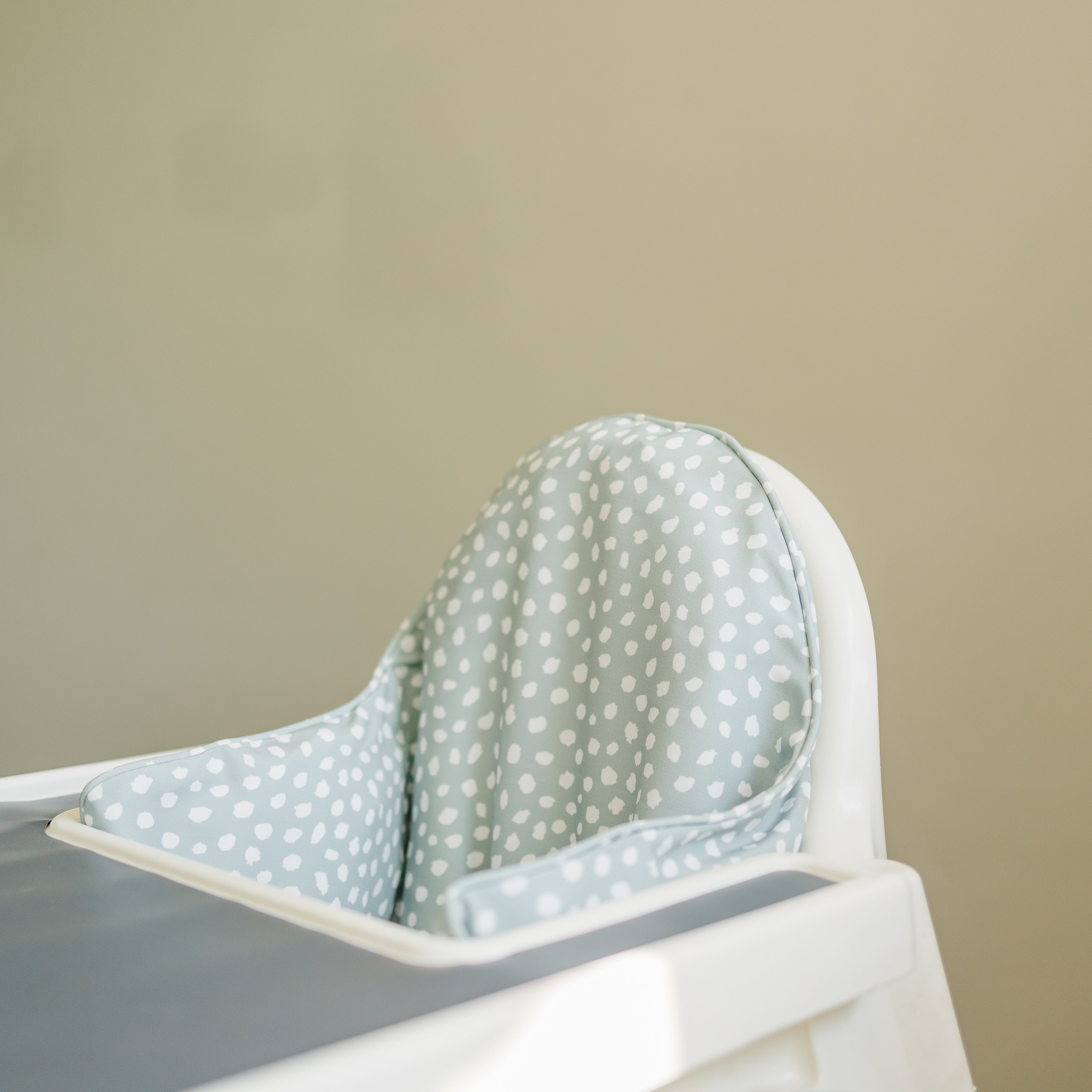 Green Dots Ikea Antilop Cushion Cover