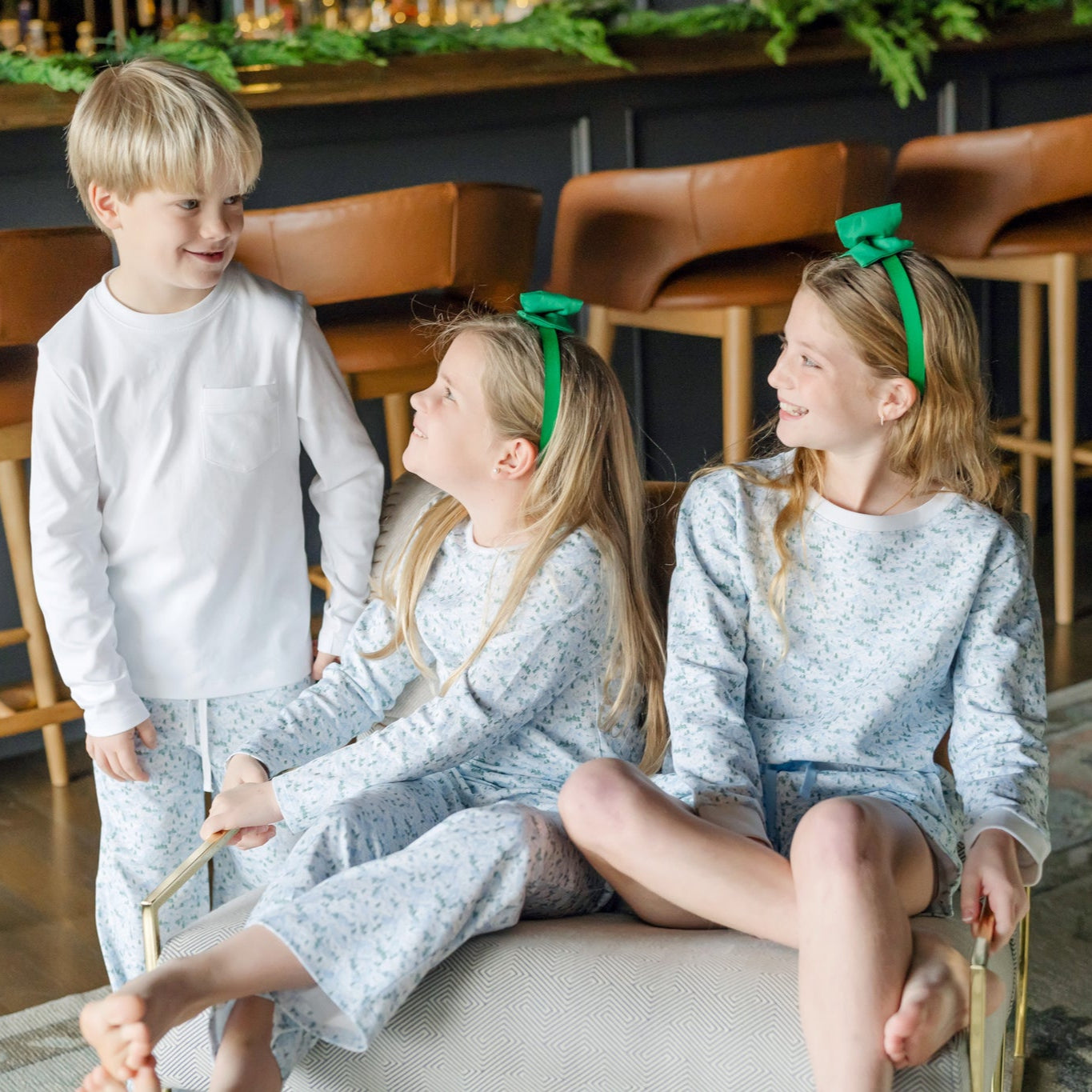 Stella Girls' Sweatshirt Short Set Snowcapped Mountains