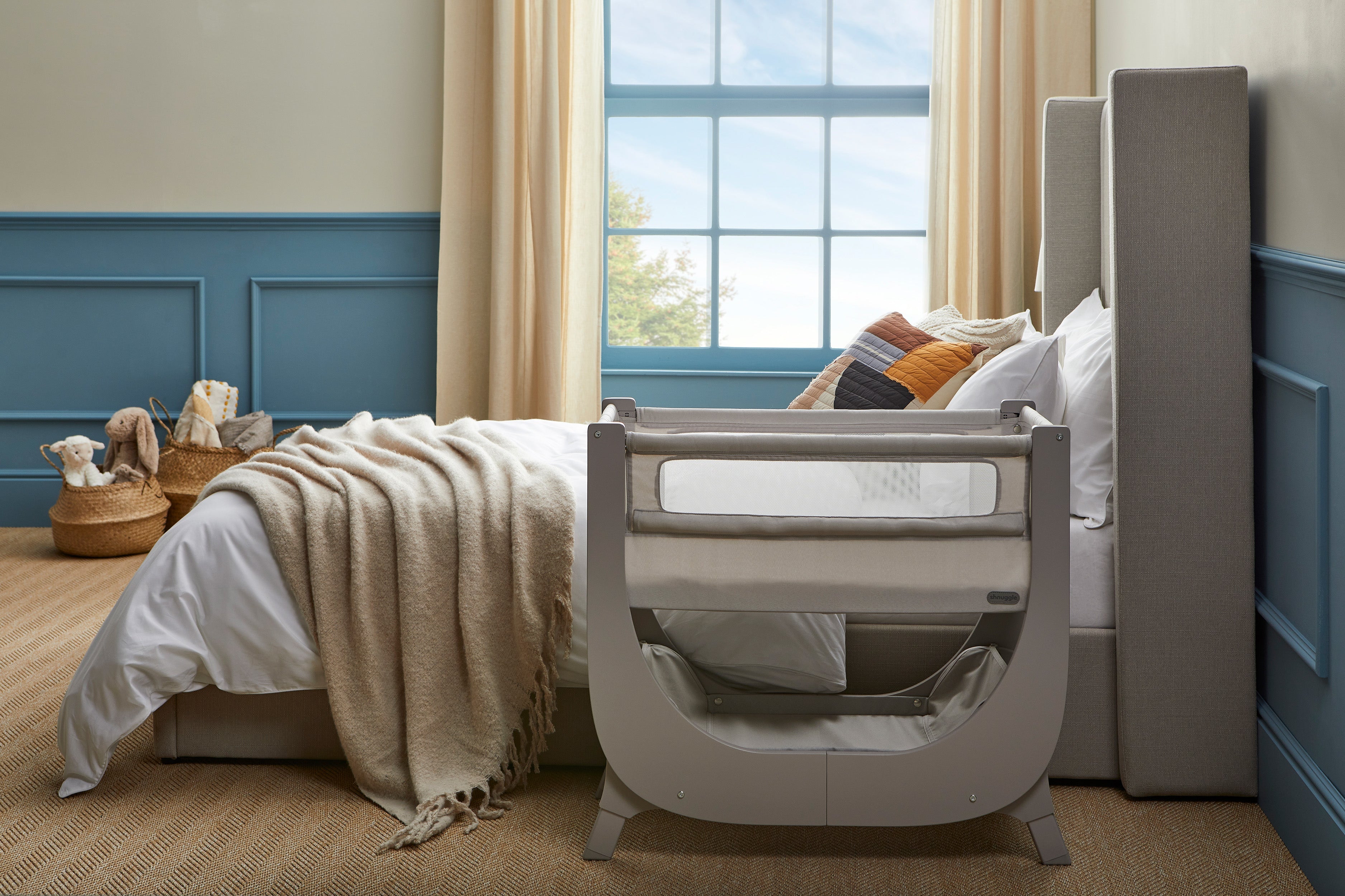 Shnuggle Air Lite Bedside Crib | Height Adjustable Baby Bed With Mattress