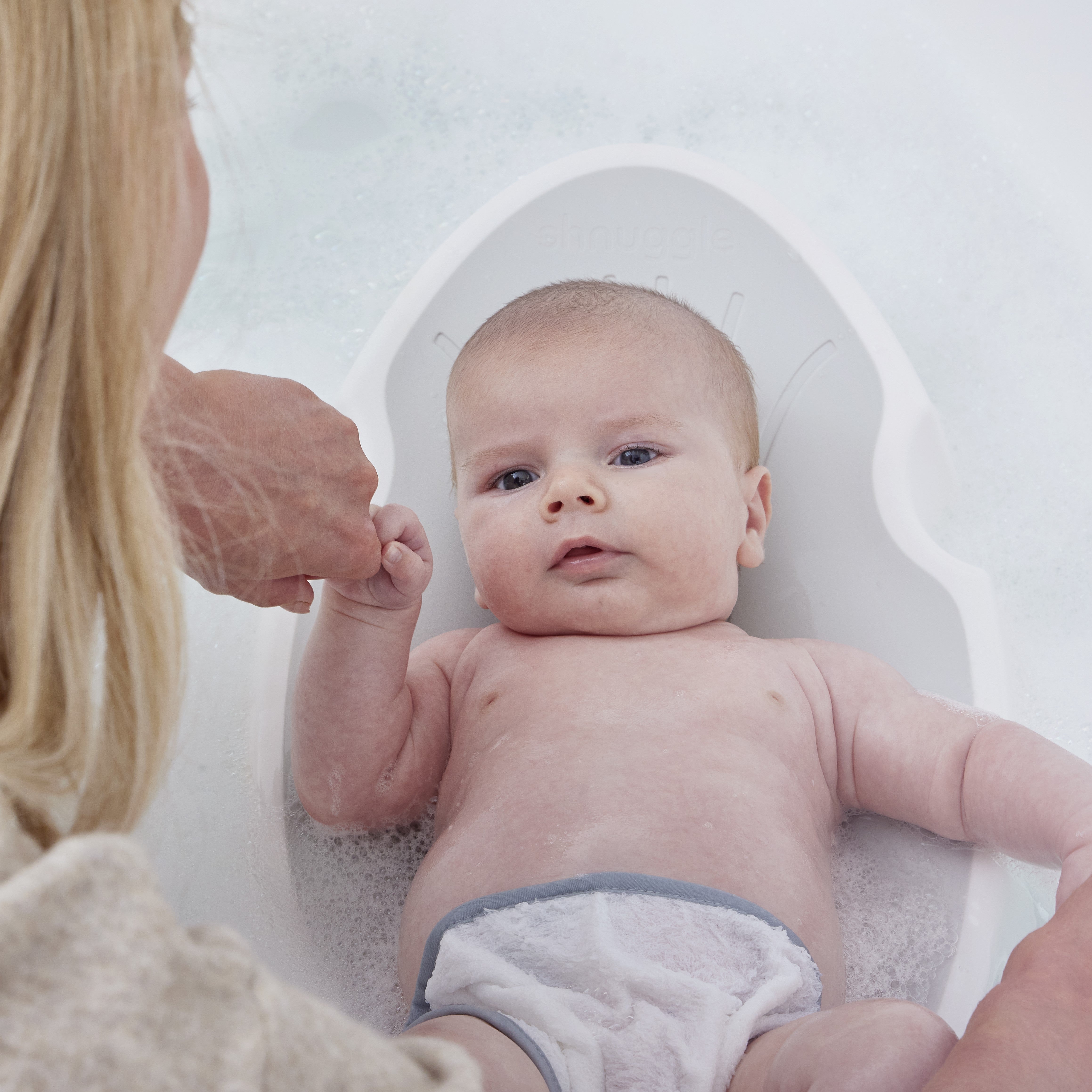 Shnuggle Newborn Baby Bath Support | Ergonomic, Non-slip & Quick-dry | From 0-6 Months