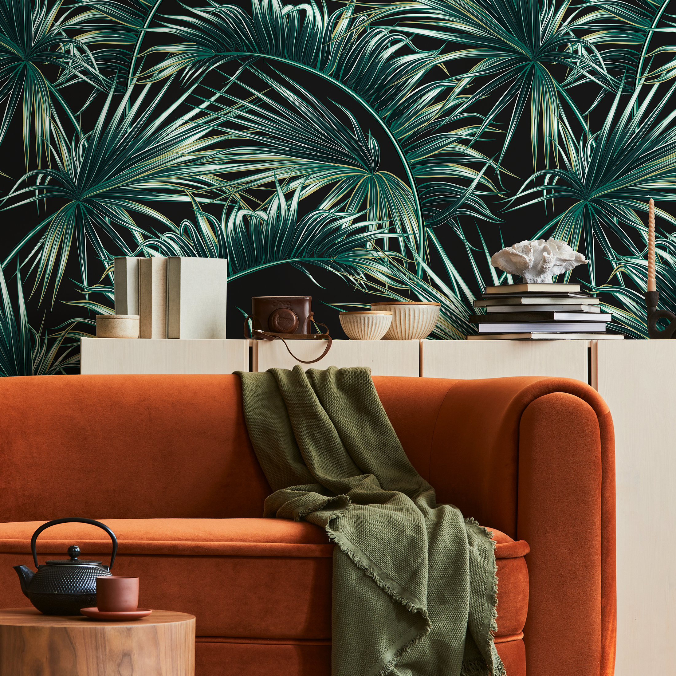 Botanical Wallpaper With Lush Palm Fronds In Green And Black - B122