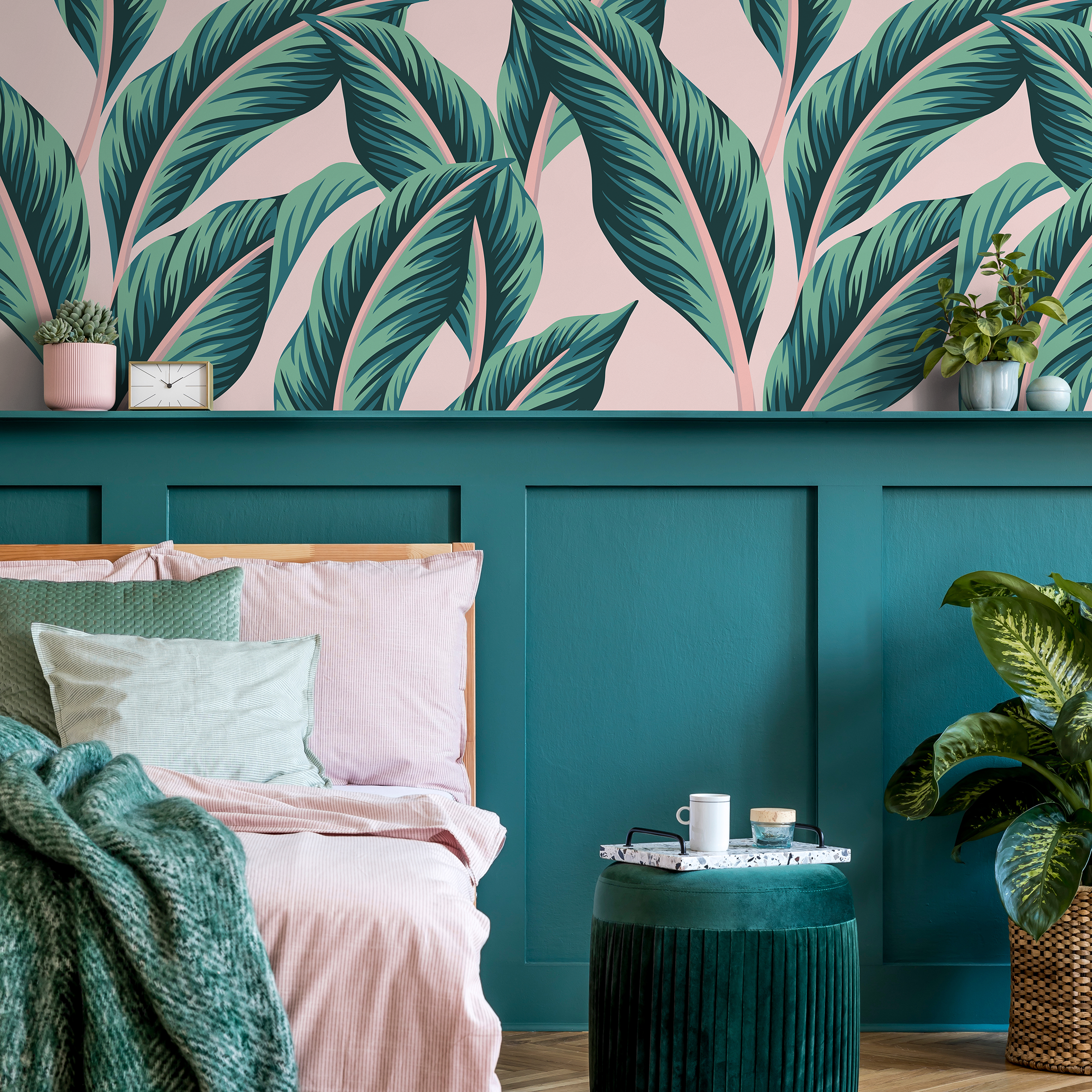 Botanical Wallpaper Featuring Oversized Tropical Leaves In Pink And Green - B140