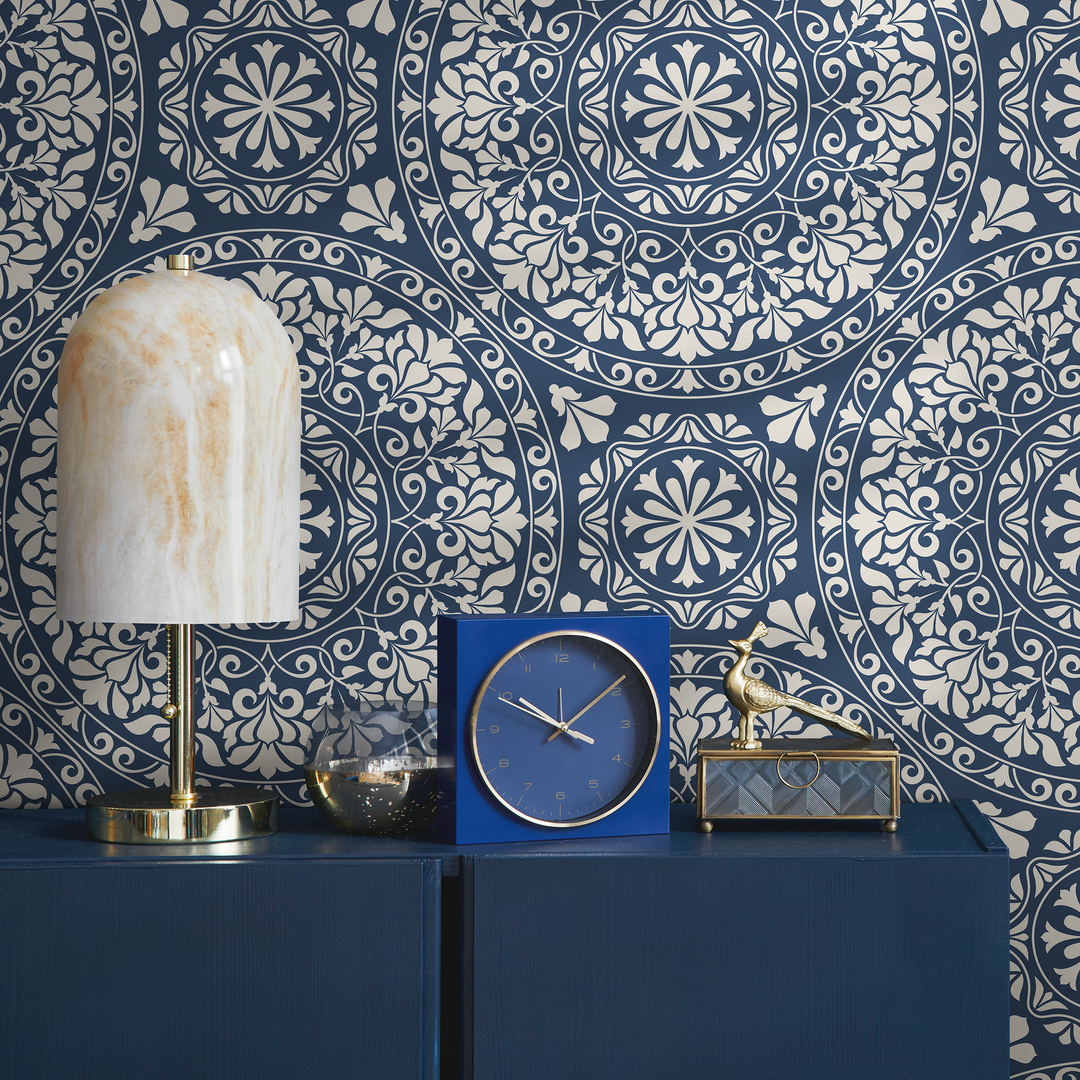 Medallion Wallpaper With An Intricate Floral Motif In Navy Blue And Beige - B237