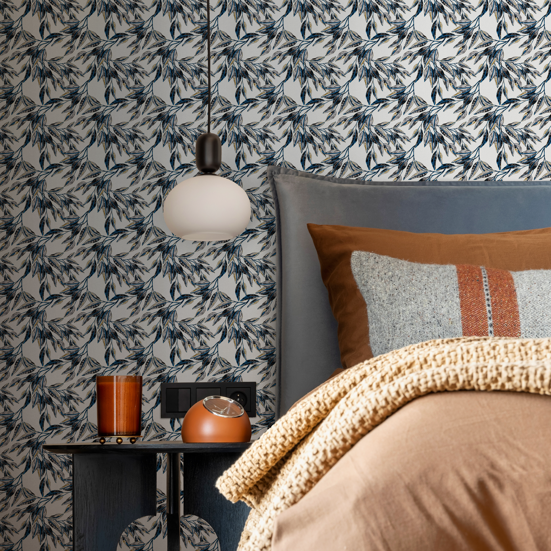 Botanical Wallpaper With Elegant Leafy Branches In Blue And Yellow - B652