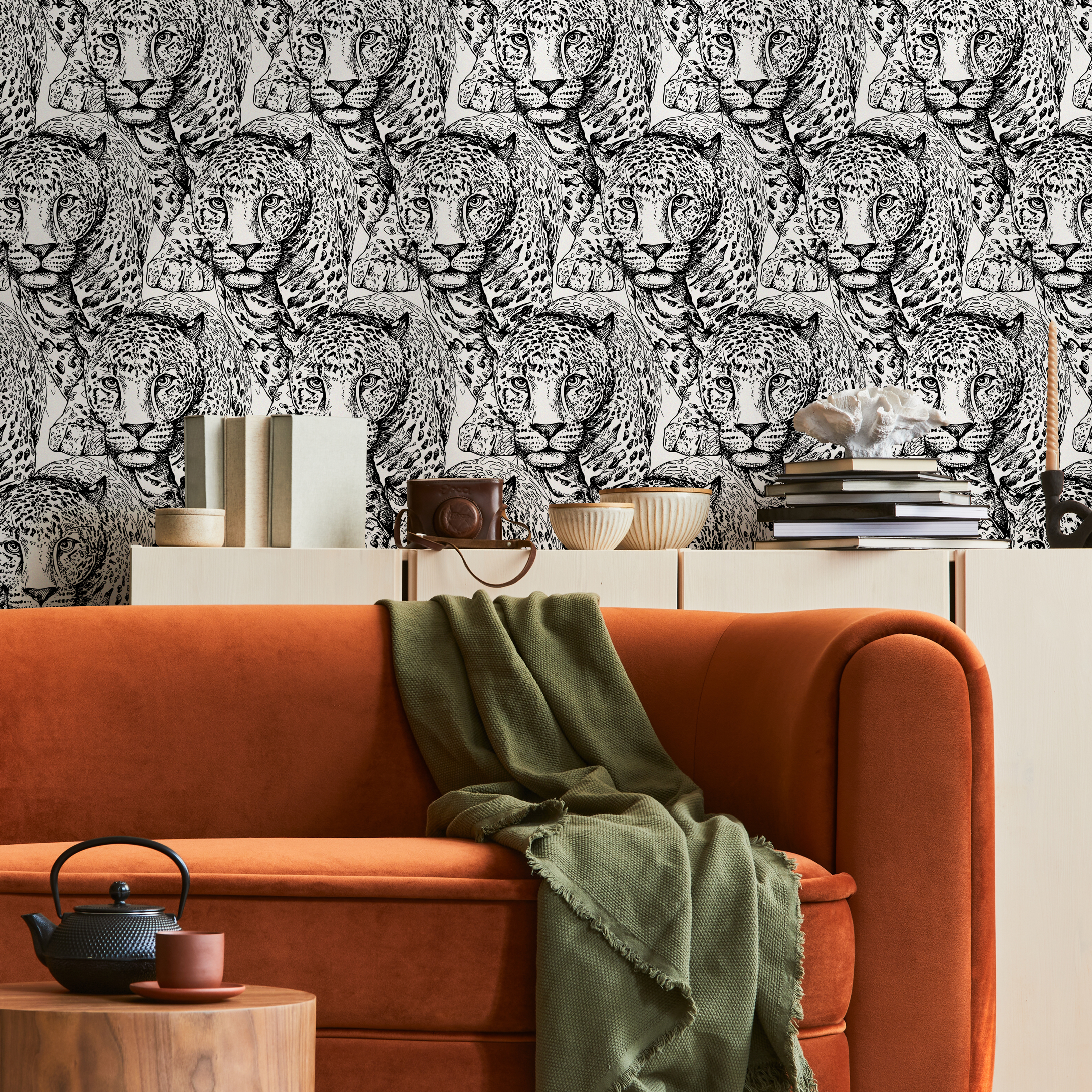 Animal Wallpaper Featuring A Hand-drawn Leopard Motif In Black And White - B776