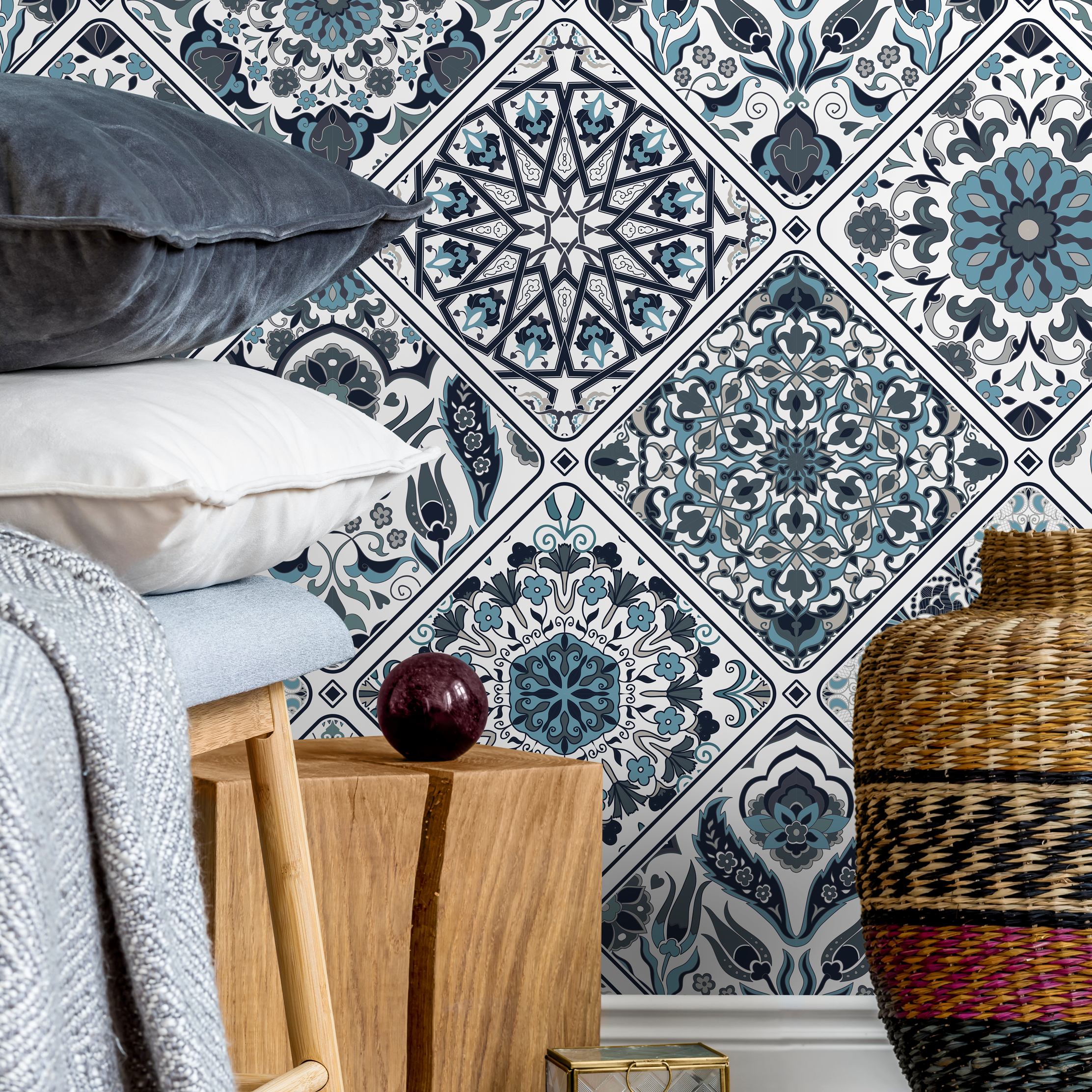 Tile Wallpaper With Intricate Mandala Motifs In Blue And Gray - B822