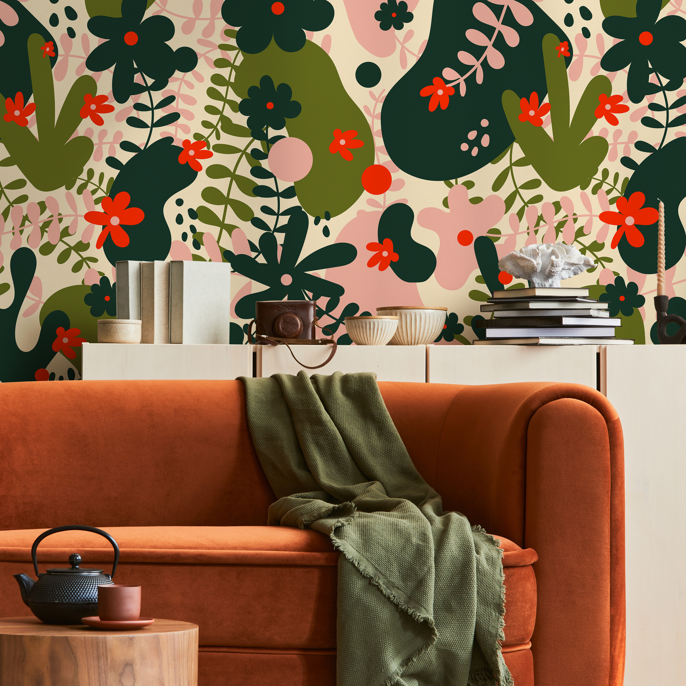 Abstract Floral Wallpaper With Organic Blooms In Green, Pink, And Red - B927