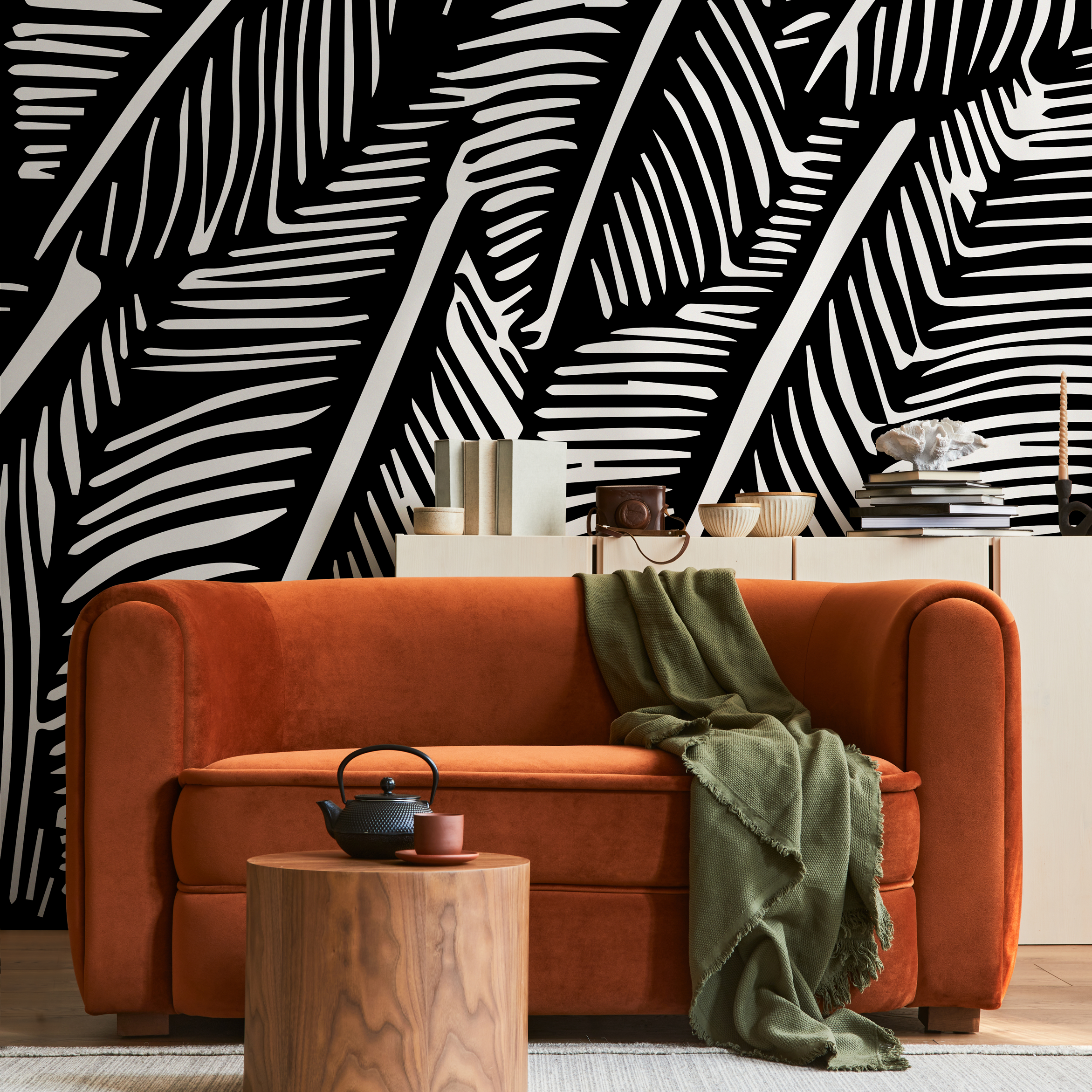 Botanical Wallpaper With Stylized Palm Leaves In Black And White - B966