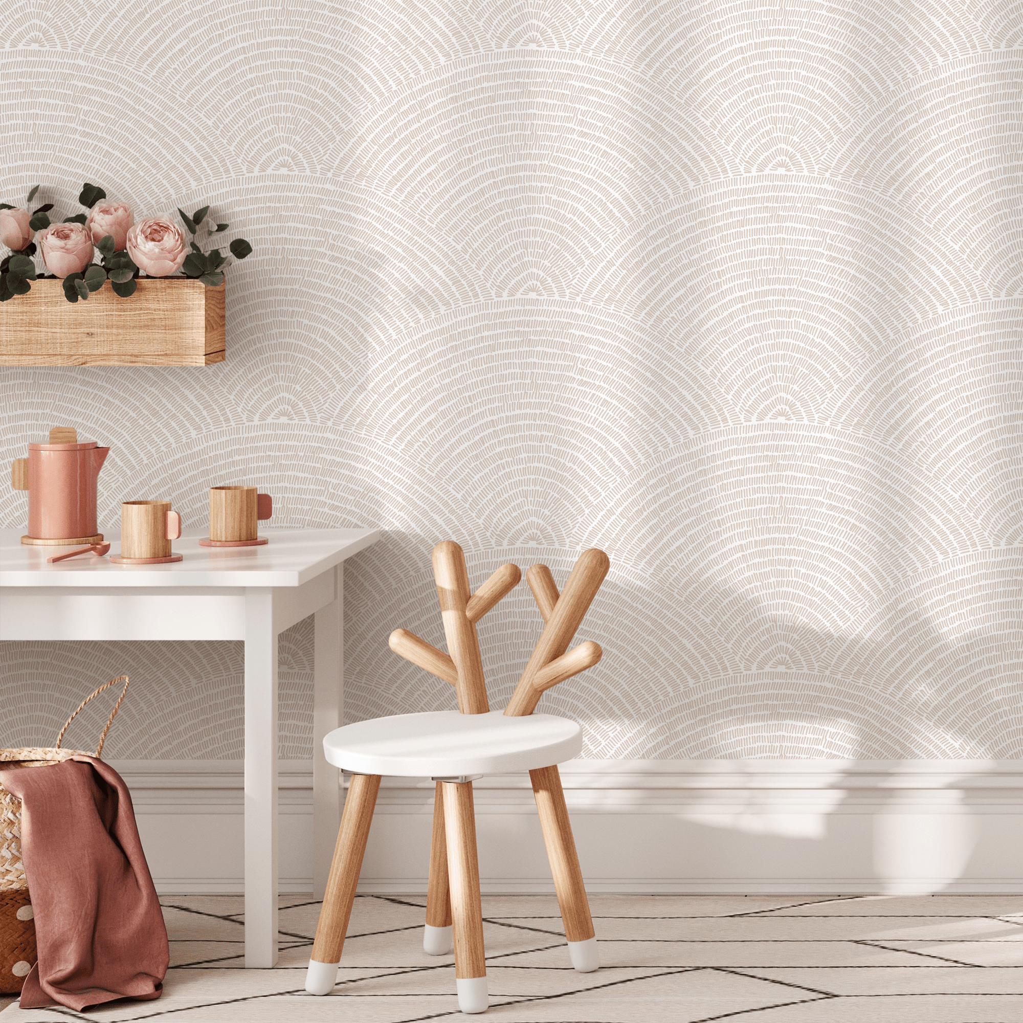 Geometric Wallpaper With A Scalloped Arch Motif In Beige And White - B971