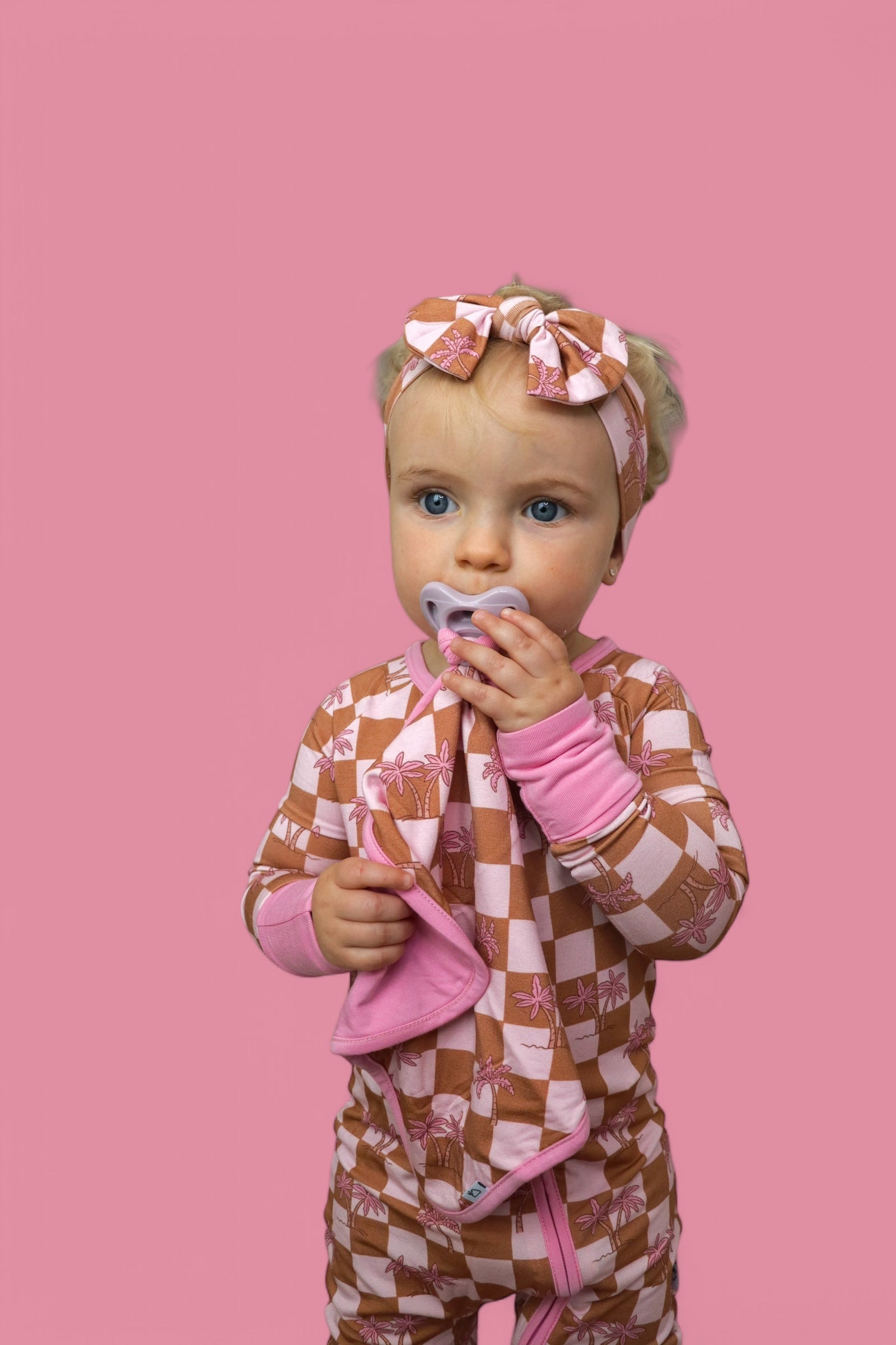 Exclusive Sunset Beach Checkers Dream Lovey