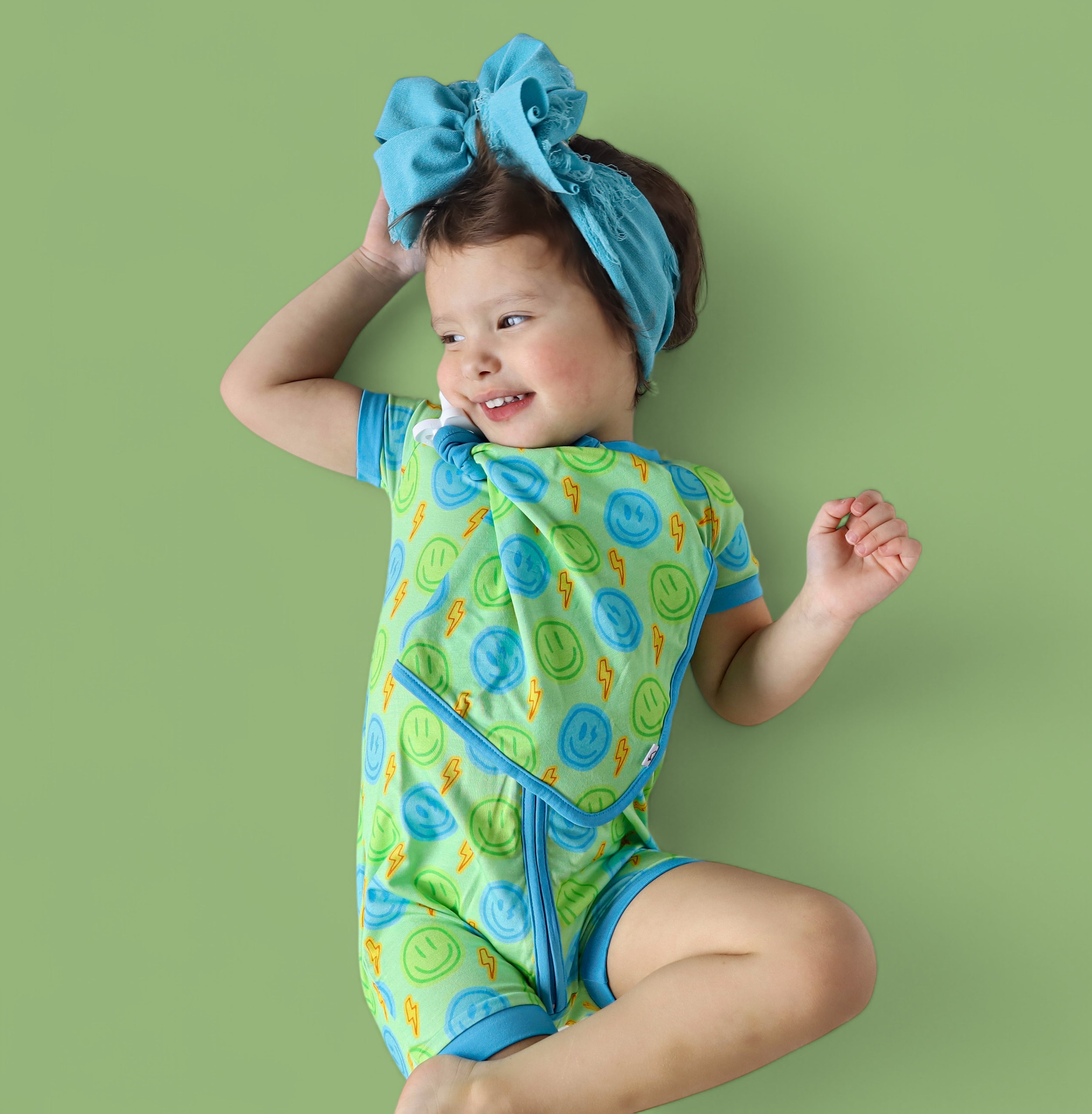 Neon Smiles Dream Shortie