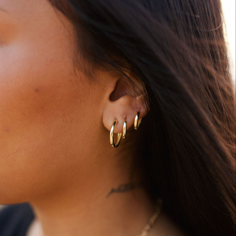 Olivia Essential Hoops
