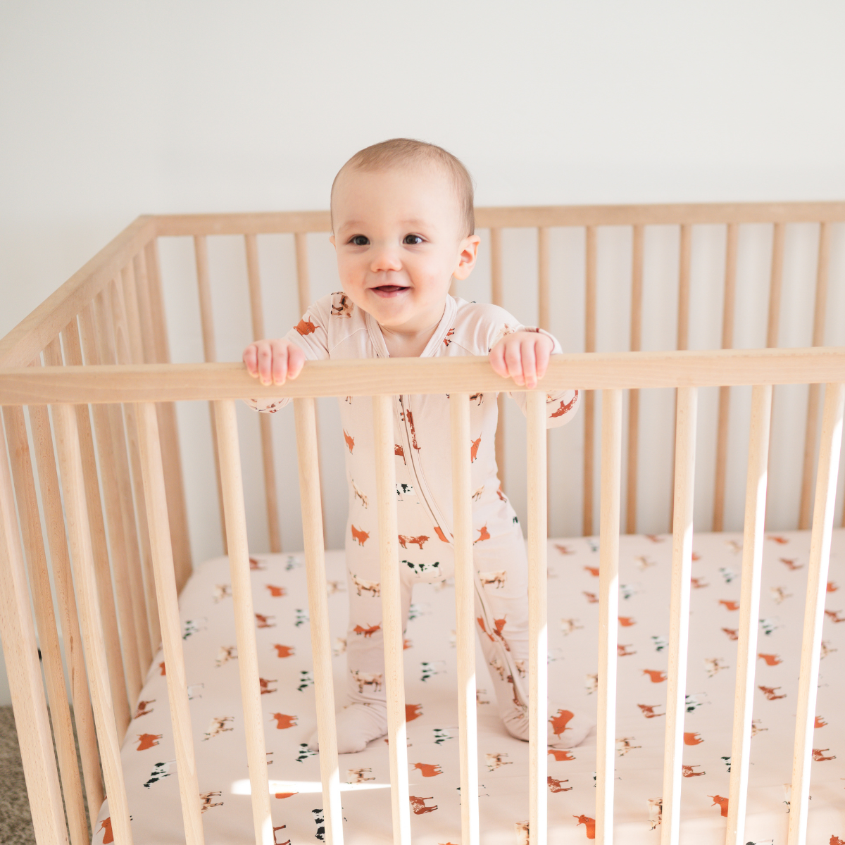 Stretch Crib Sheet, Oatmeal Cow