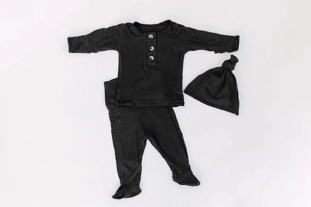 Top And Bottom Outfit And Hat Set (newborn-12 Months Sizes) Black