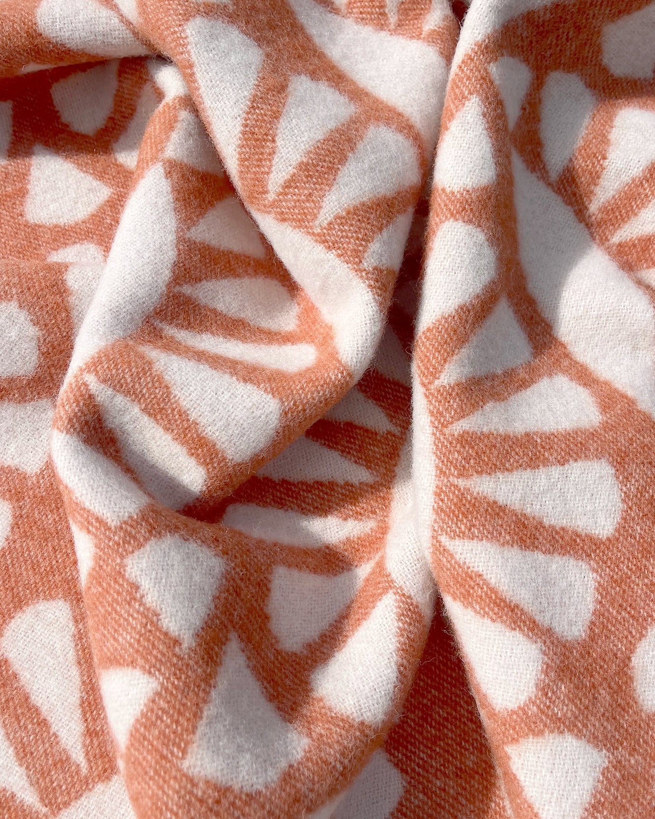 Blanket Moooi Woodblock Beetle Rust Cream