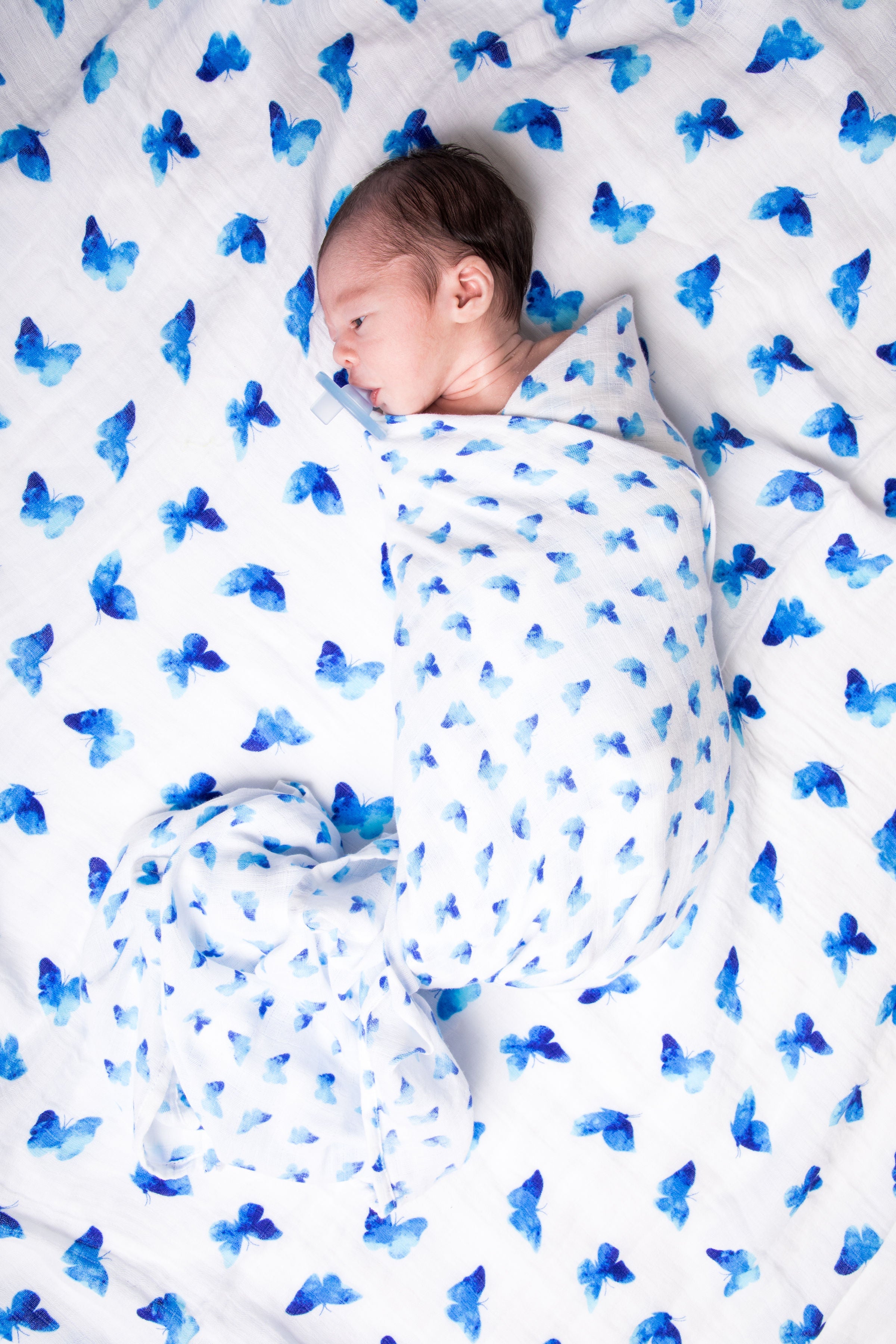 ORGANIC SWADDLE - BLUE BUTTERFLY