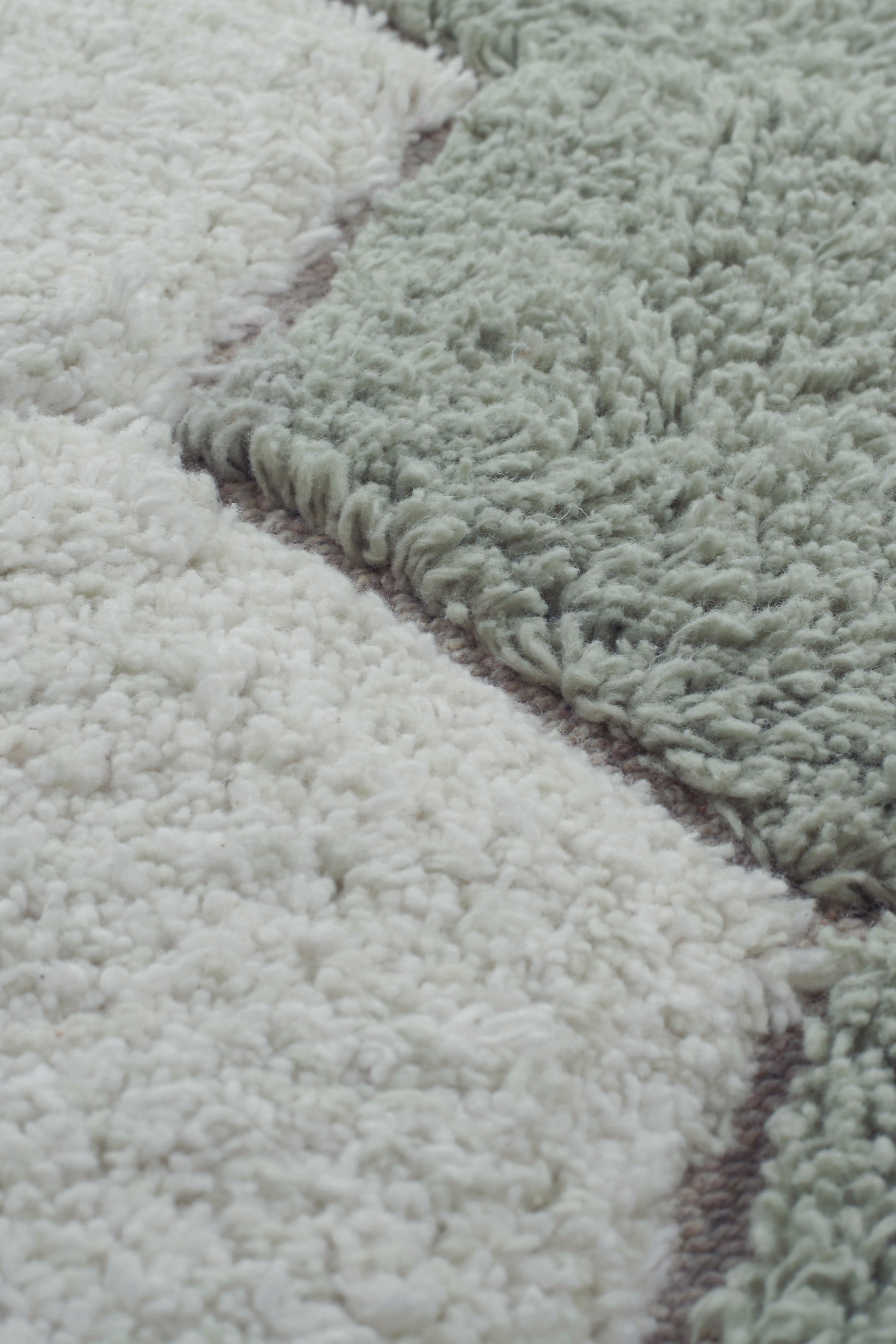 WASHABLE ROUND RUG HONEYCOMB BLUE SAGE - Planet Bee