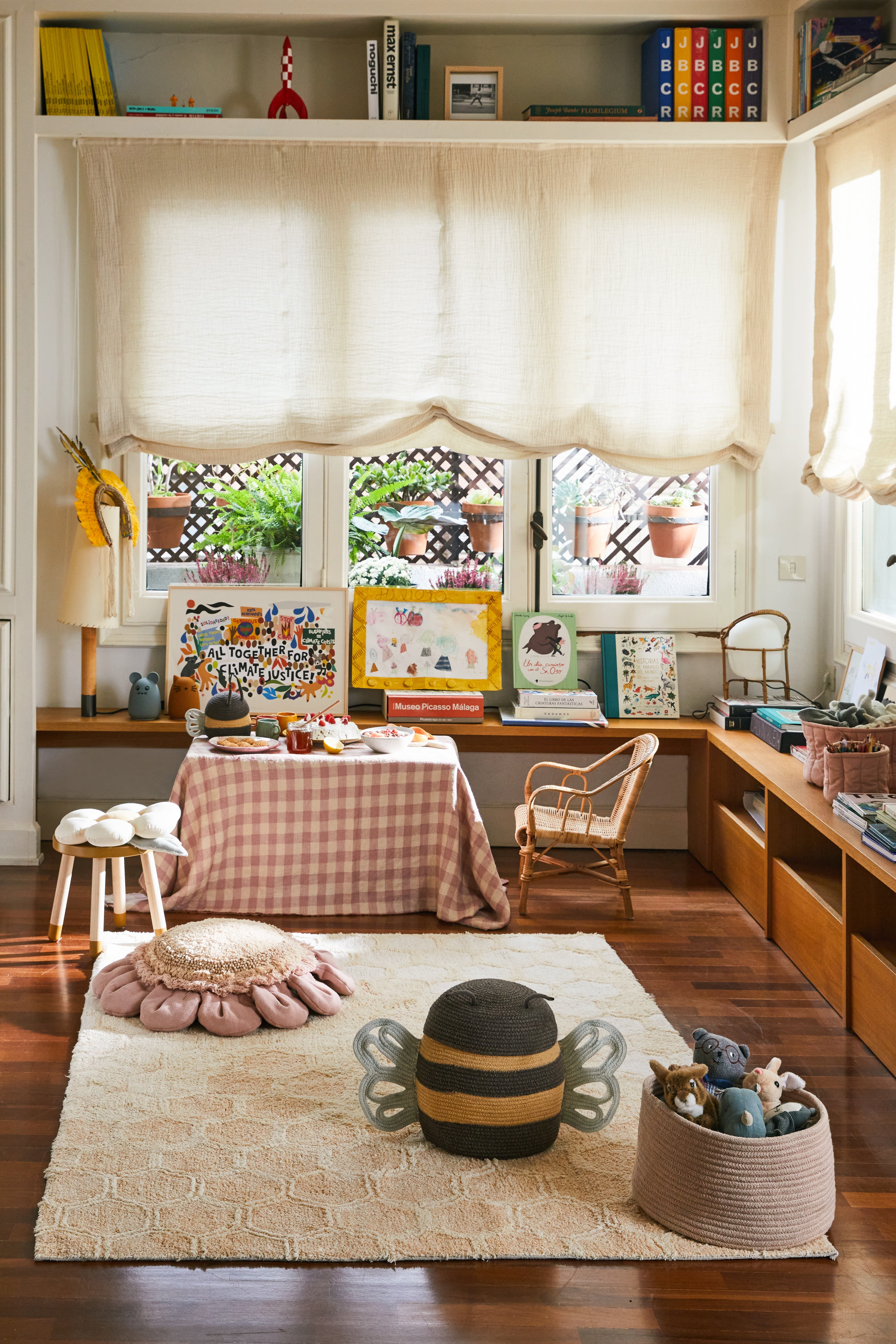 WASHABLE AREA RUG SWEET HONEY - Planet Bee