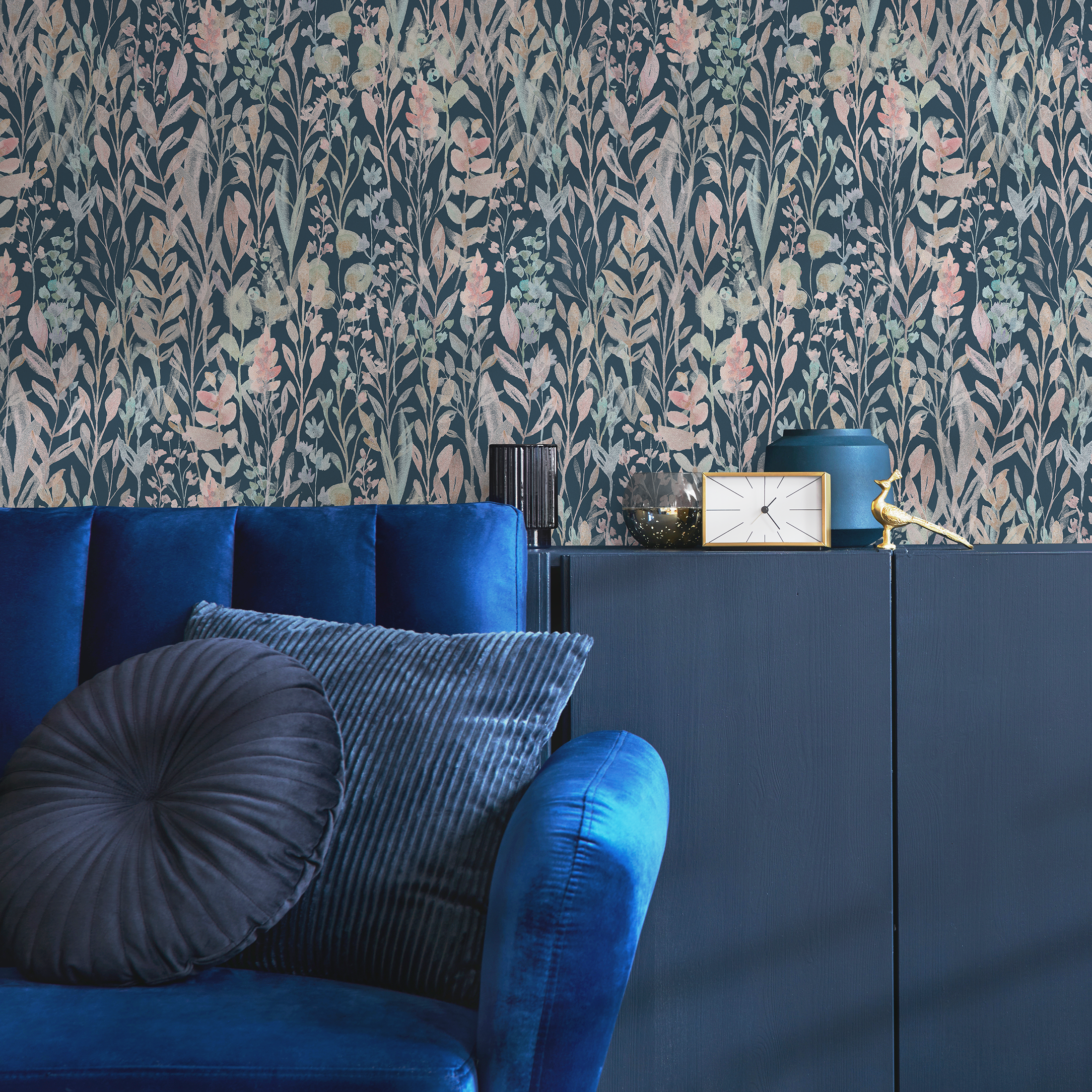 Botanical Wallpaper With A Wildflower Motif In Dark Blue, Pink, And Light Blue - C035