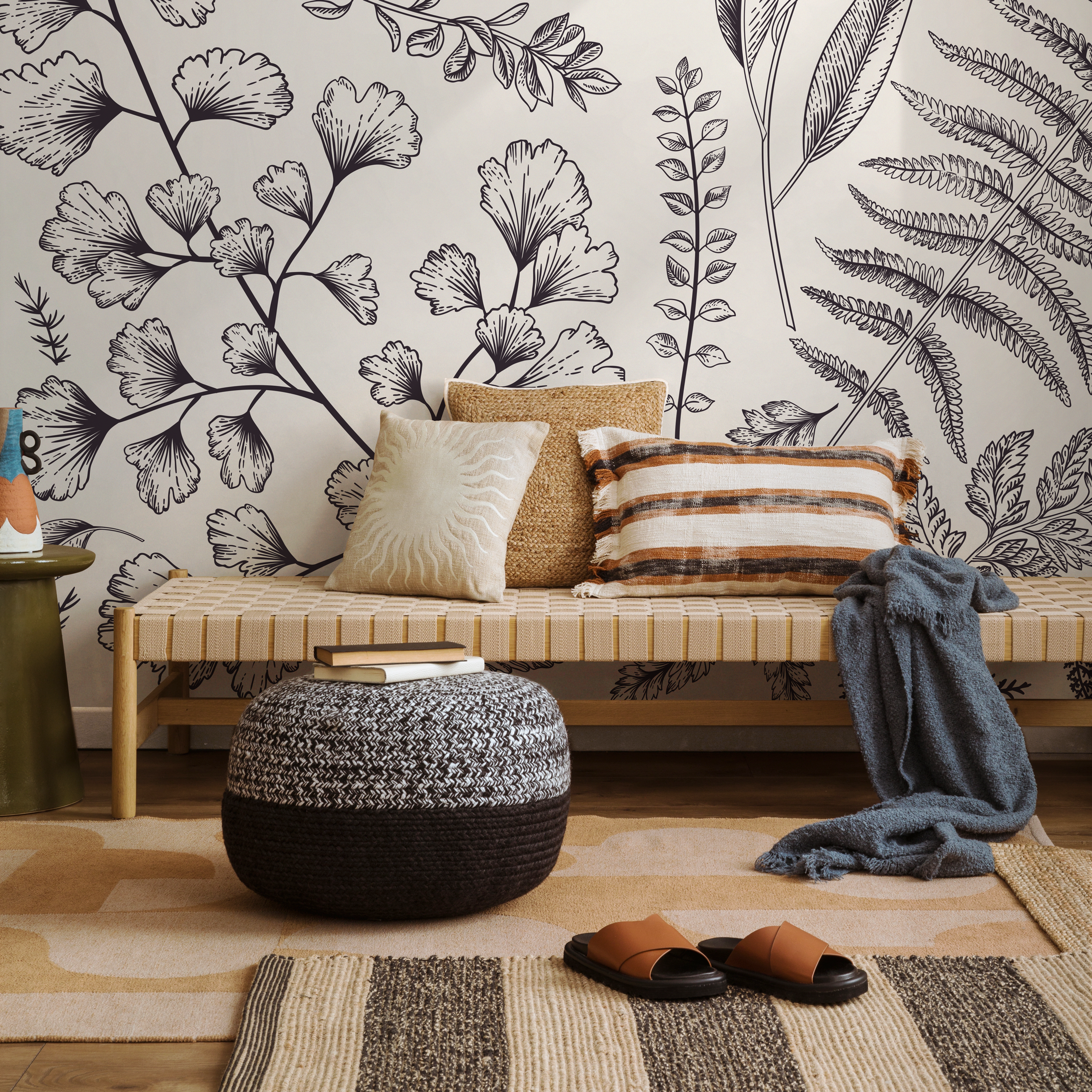 Botanical Wallpaper With Ginkgo And Fern Line Art In Black And White - C042