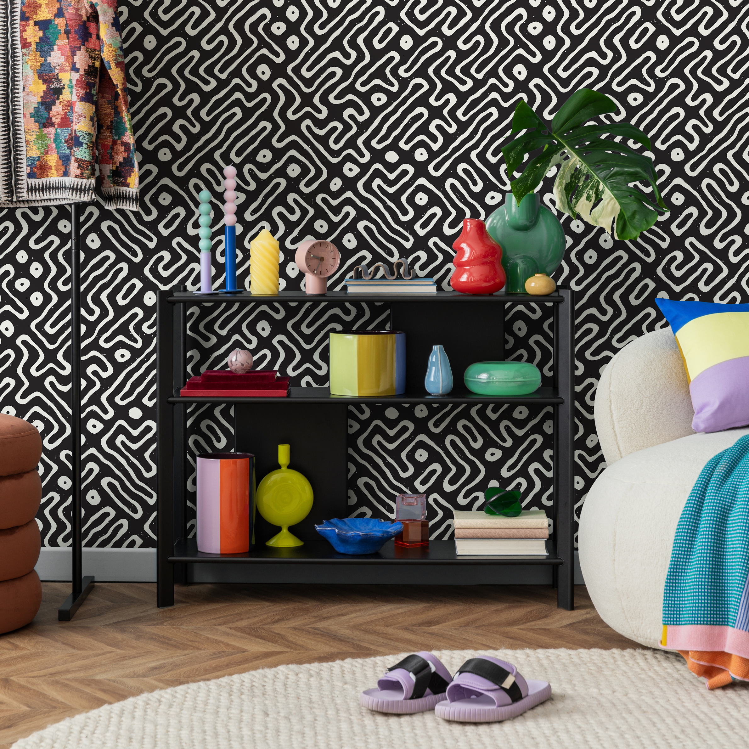 Abstract Wallpaper With A Hand-drawn Maze Motif In Black And White - C045