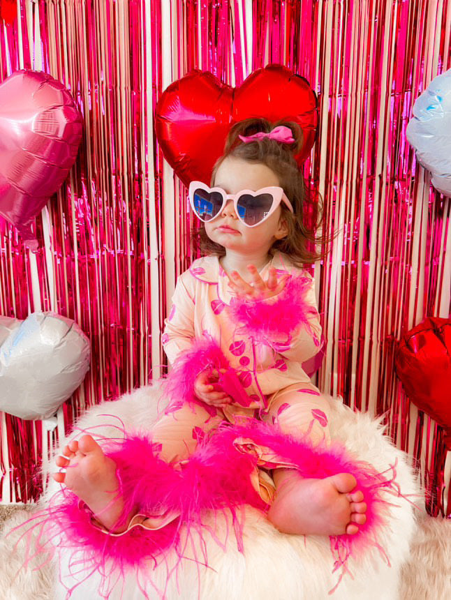 Pucker Up Girl's Flare Feathered Dream Set