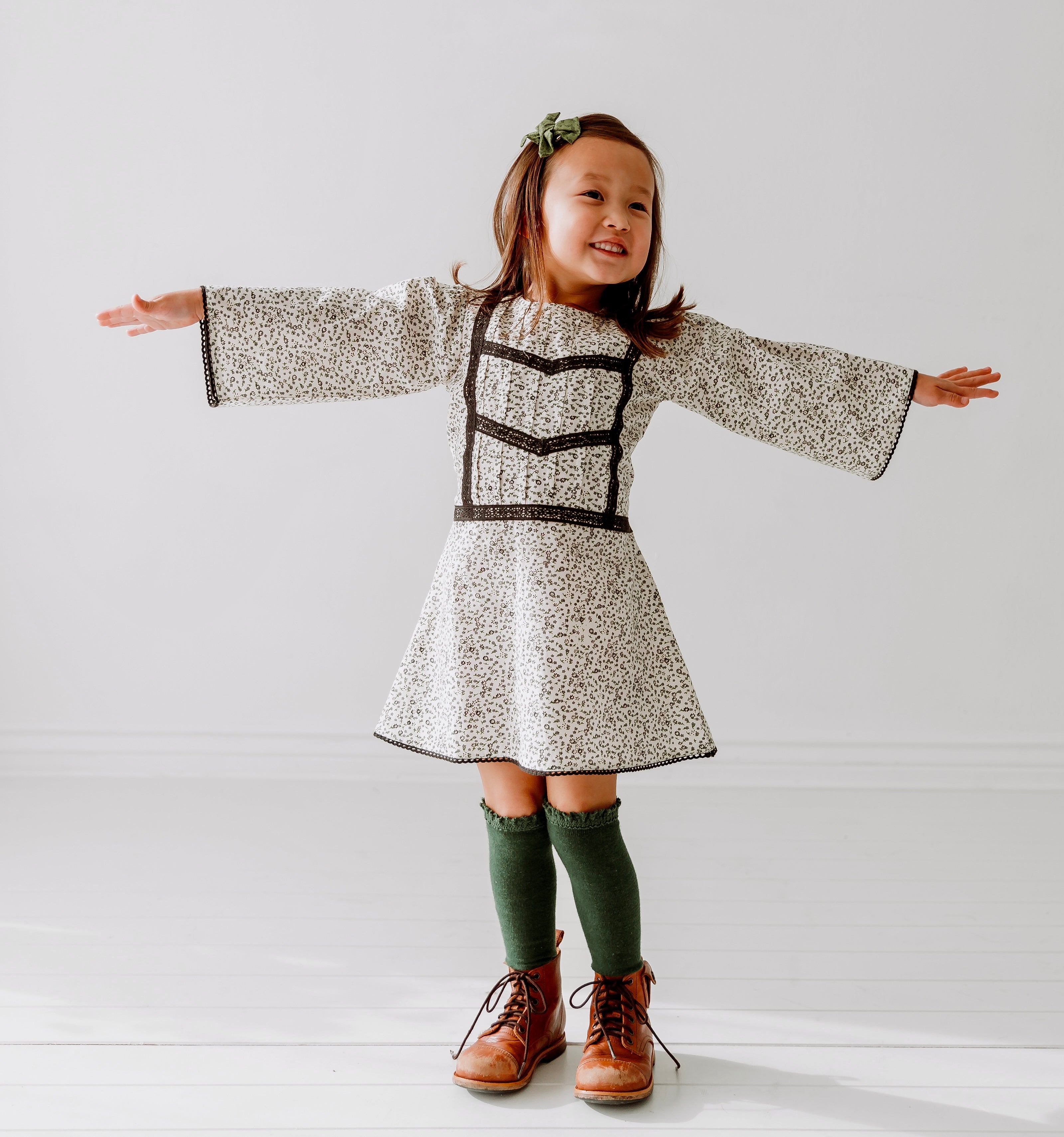 Lace Yoke Off-white & Grey Printed Dress