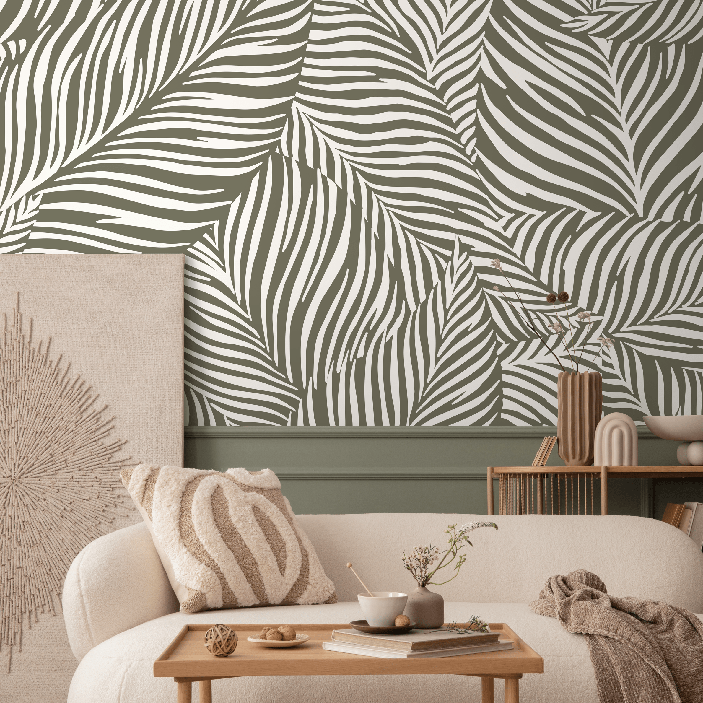 Botanical Wallpaper With A Bold Palm Frond Motif In Green And White - C118