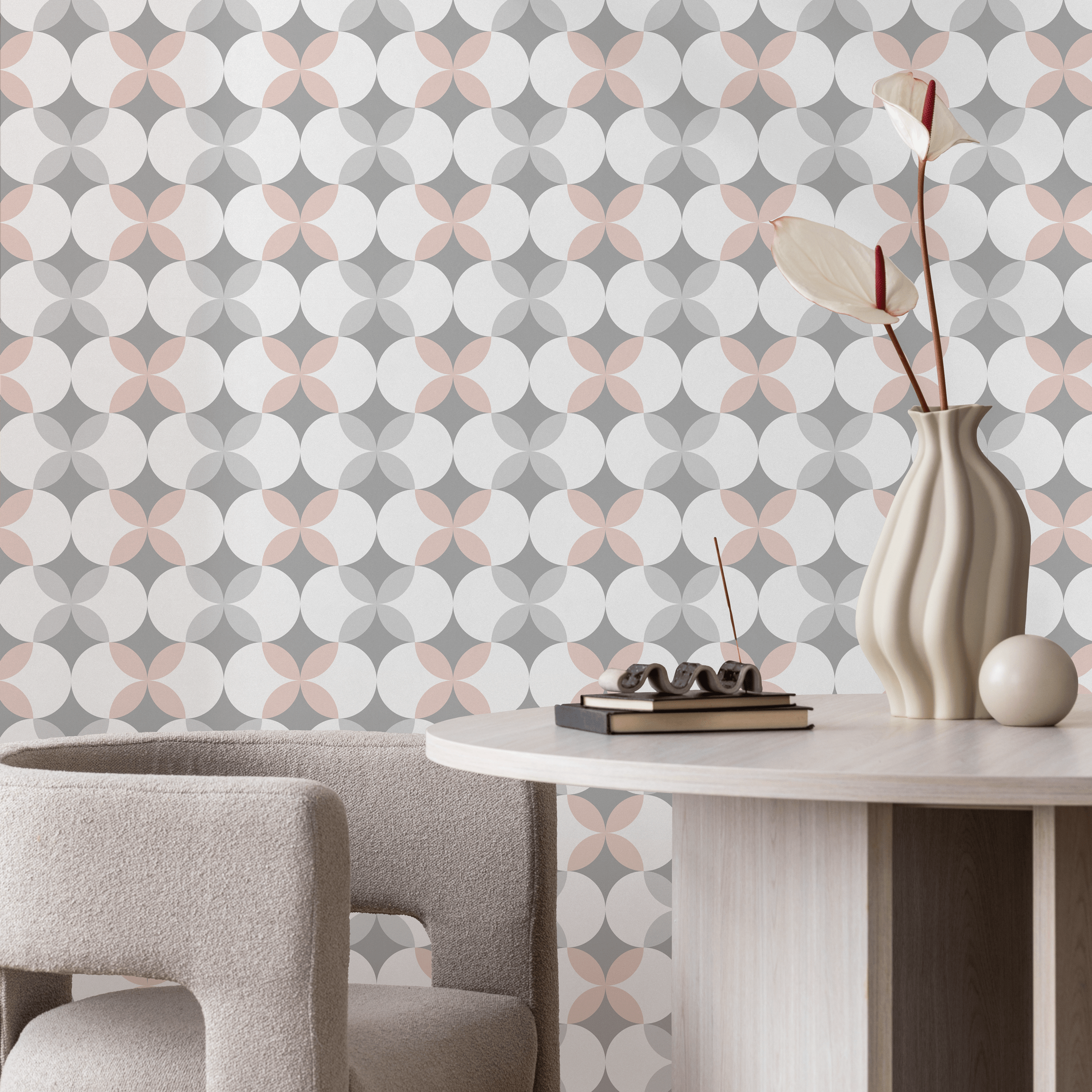 Geometric Wallpaper With An Overlapping Circle Motif In Grey And Pink - C205