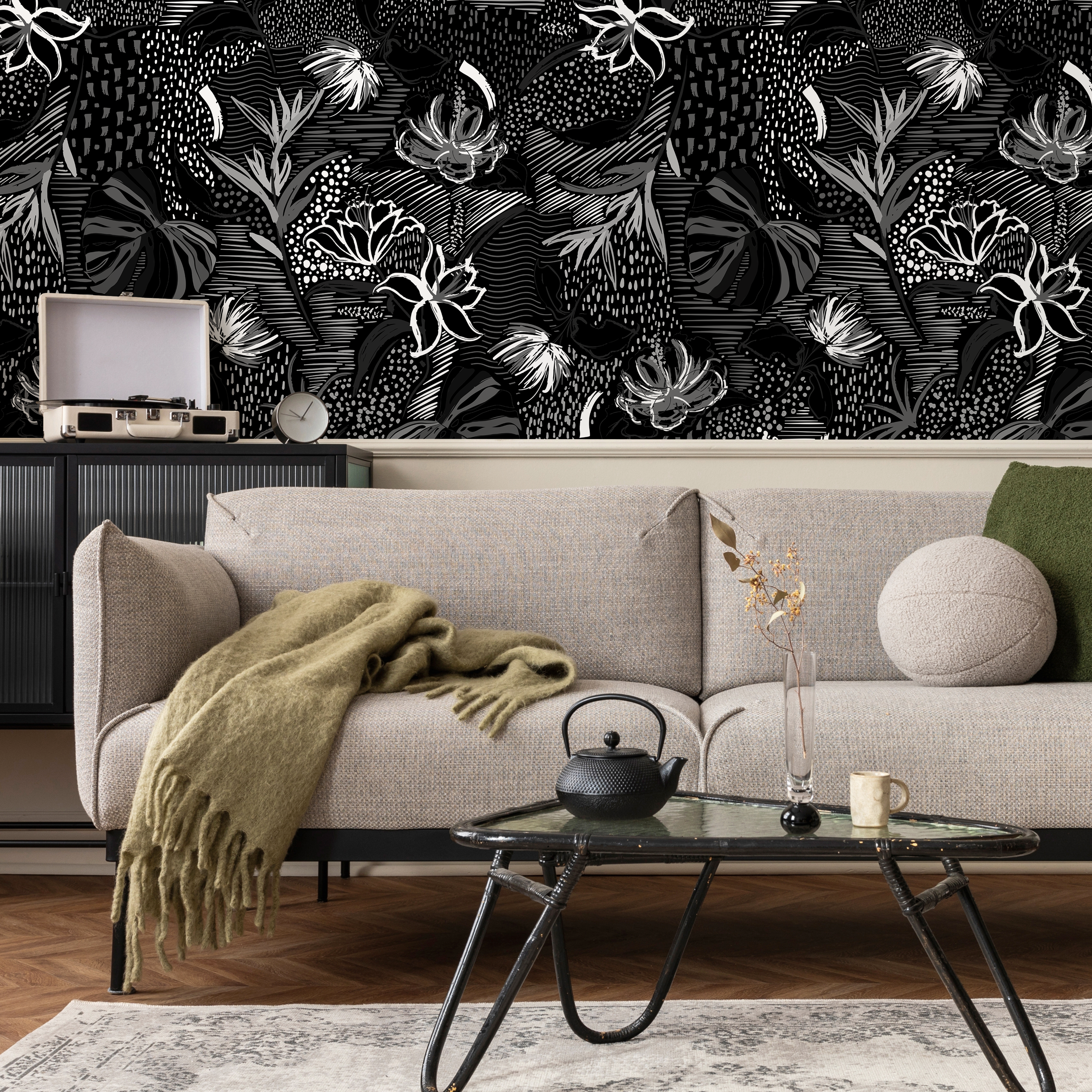 Abstract Floral Wallpaper With Textured Botanical Motifs In Black And White - C289