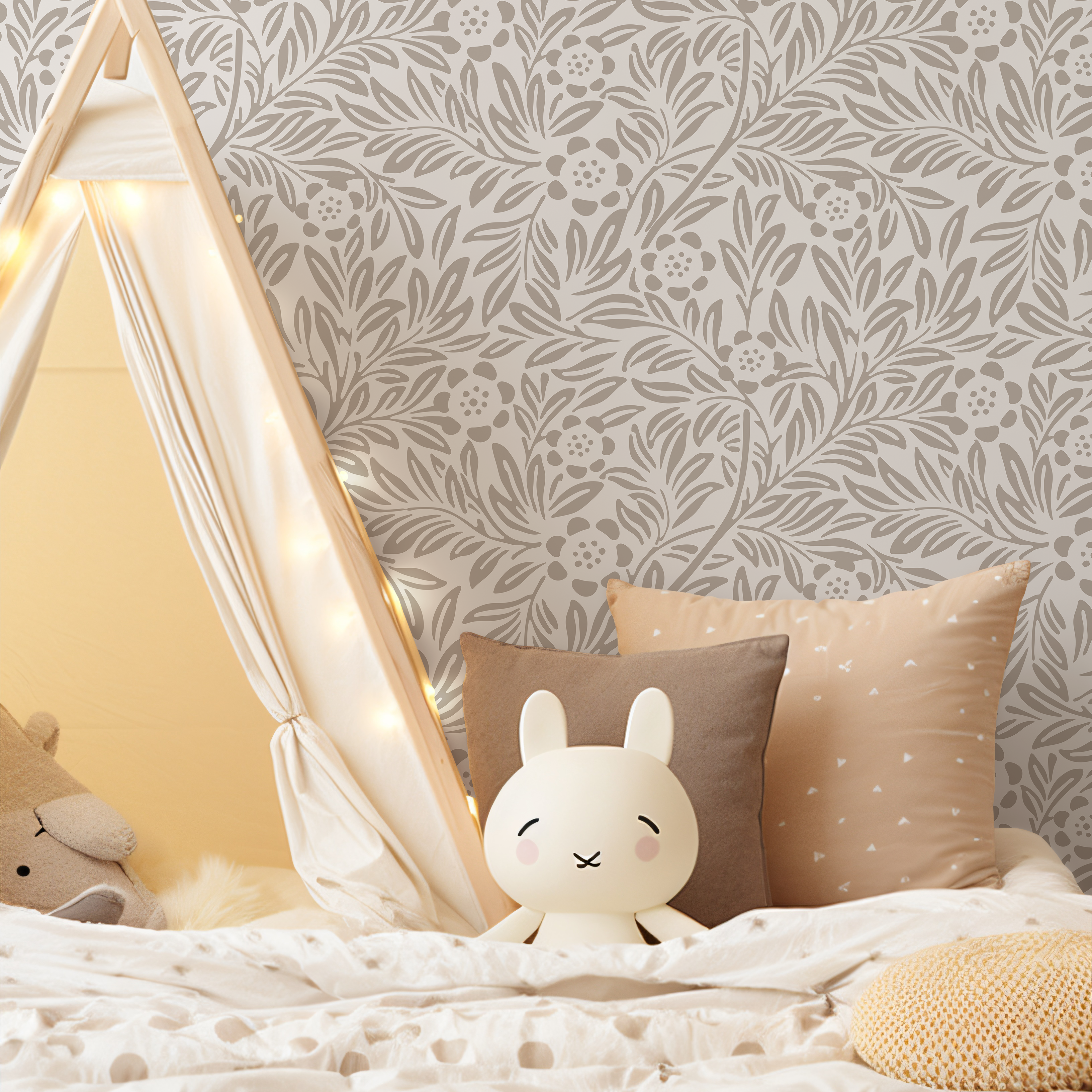 Floral Wallpaper With A Classic Arts And Crafts Motif In Beige - C302