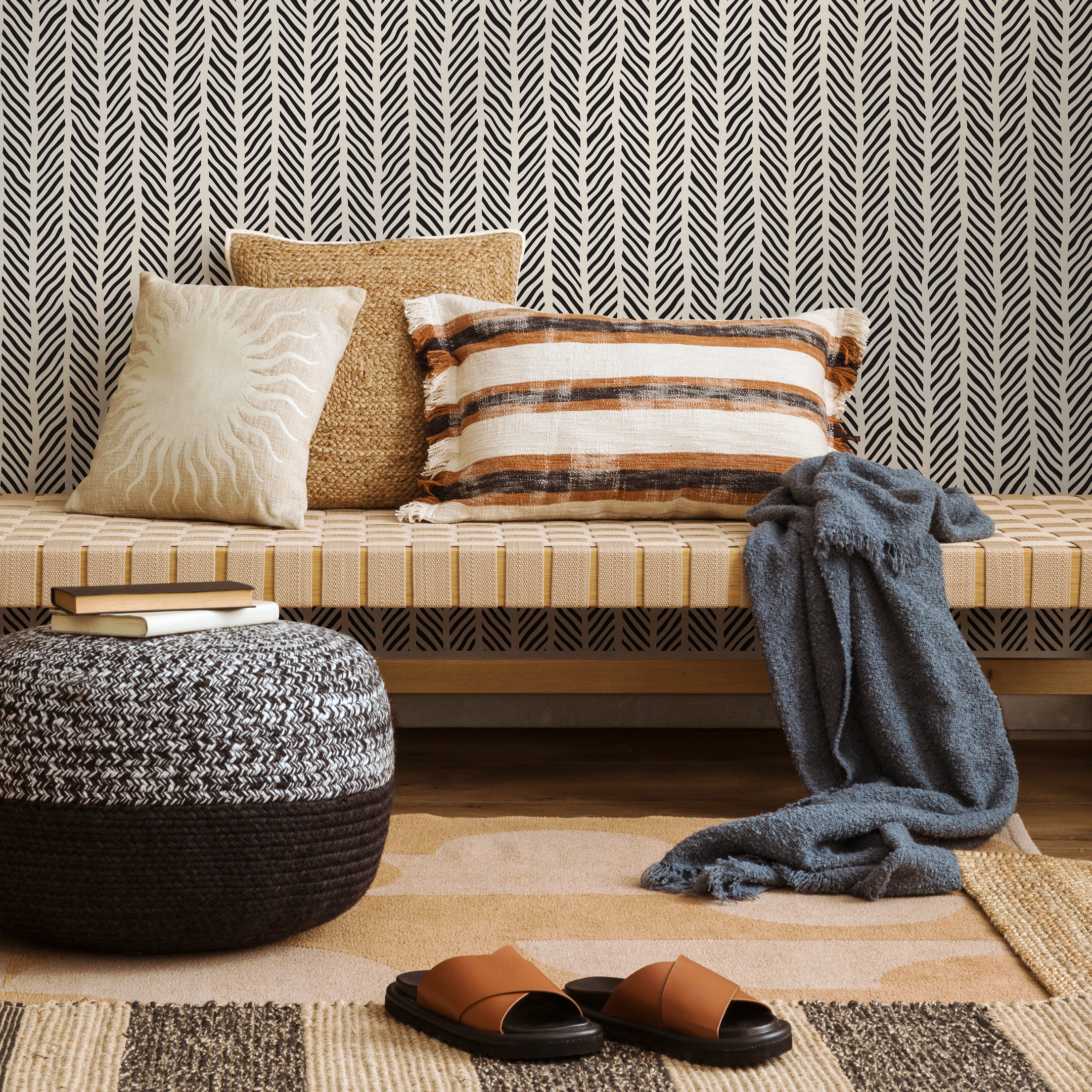 Geometric Wallpaper With Sketched Chevron Lines In Black And Off-white - C313