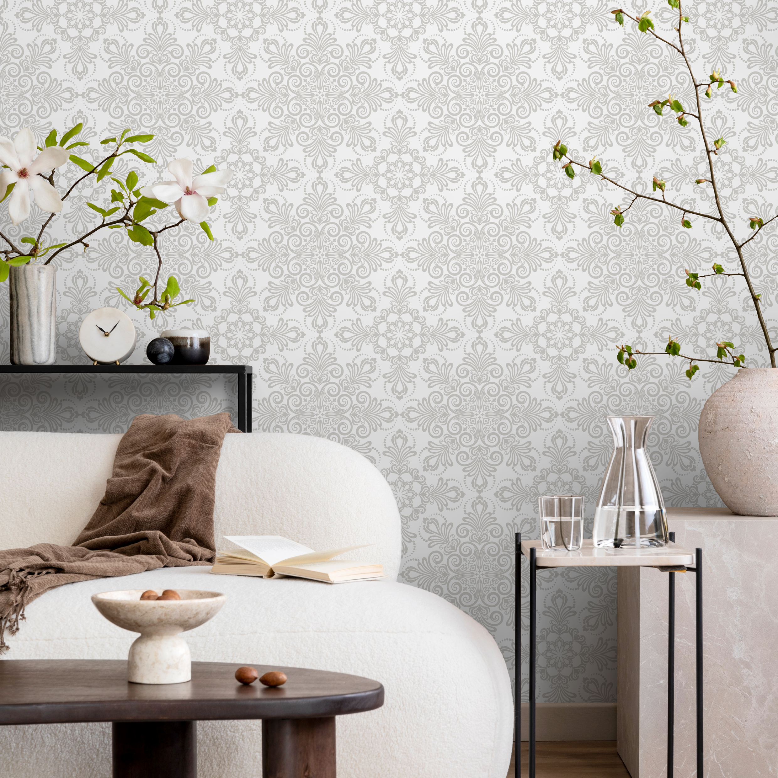 Damask Wallpaper With An Intricate Medallion Motif In Light Gray - C342