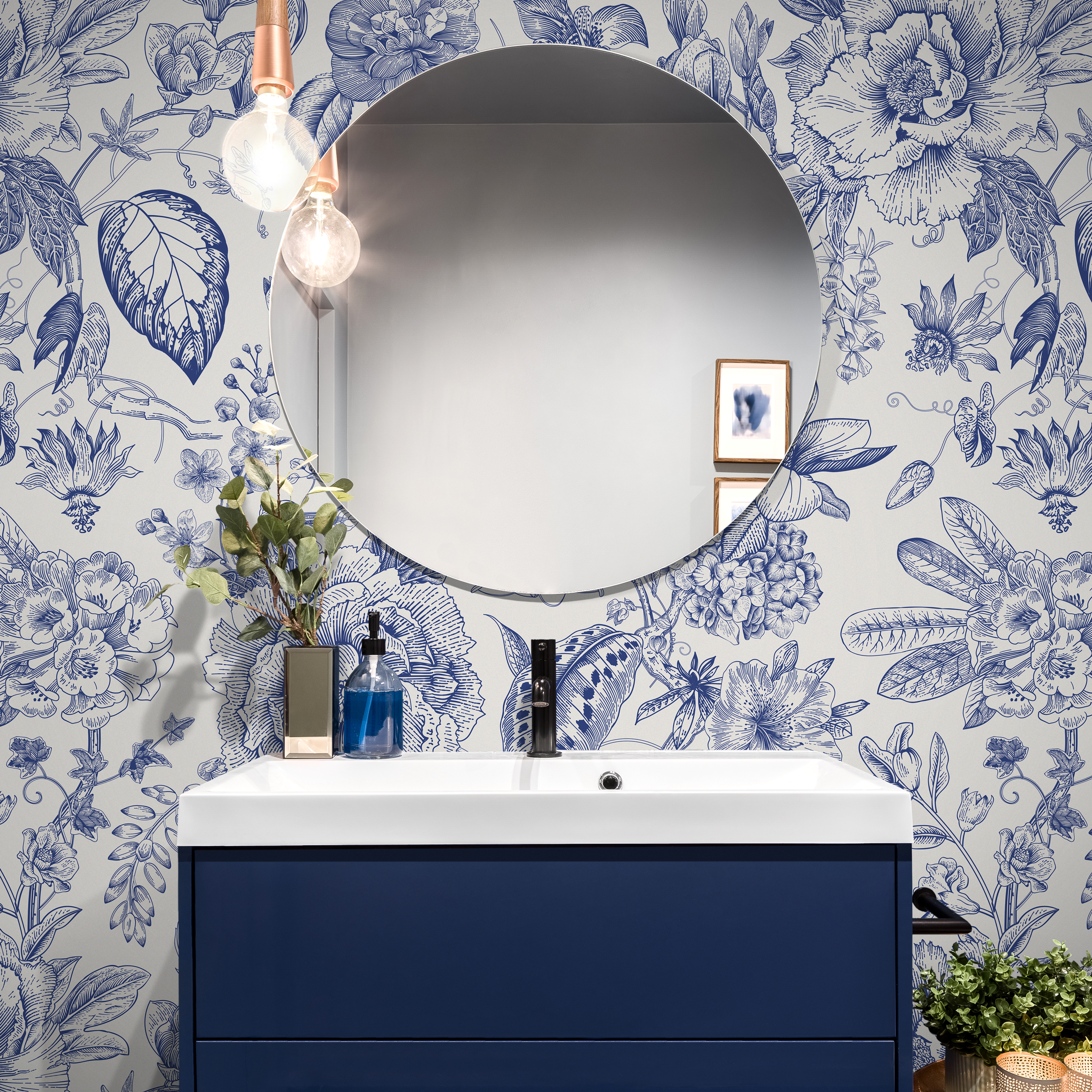 Floral Wallpaper With A Vintage Toile Motif In Blue And Cream - C359