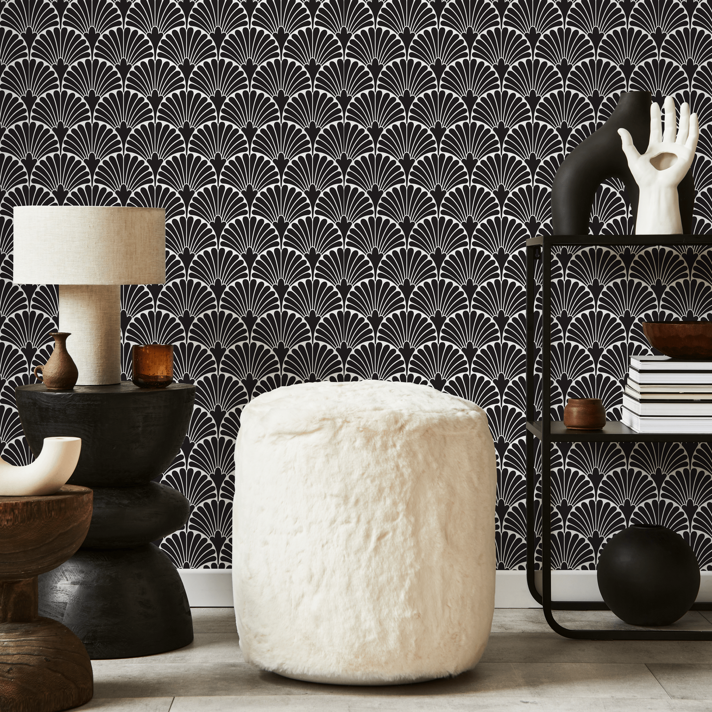 Art Deco Wallpaper With A Geometric Fan Motif In Black And White - C365