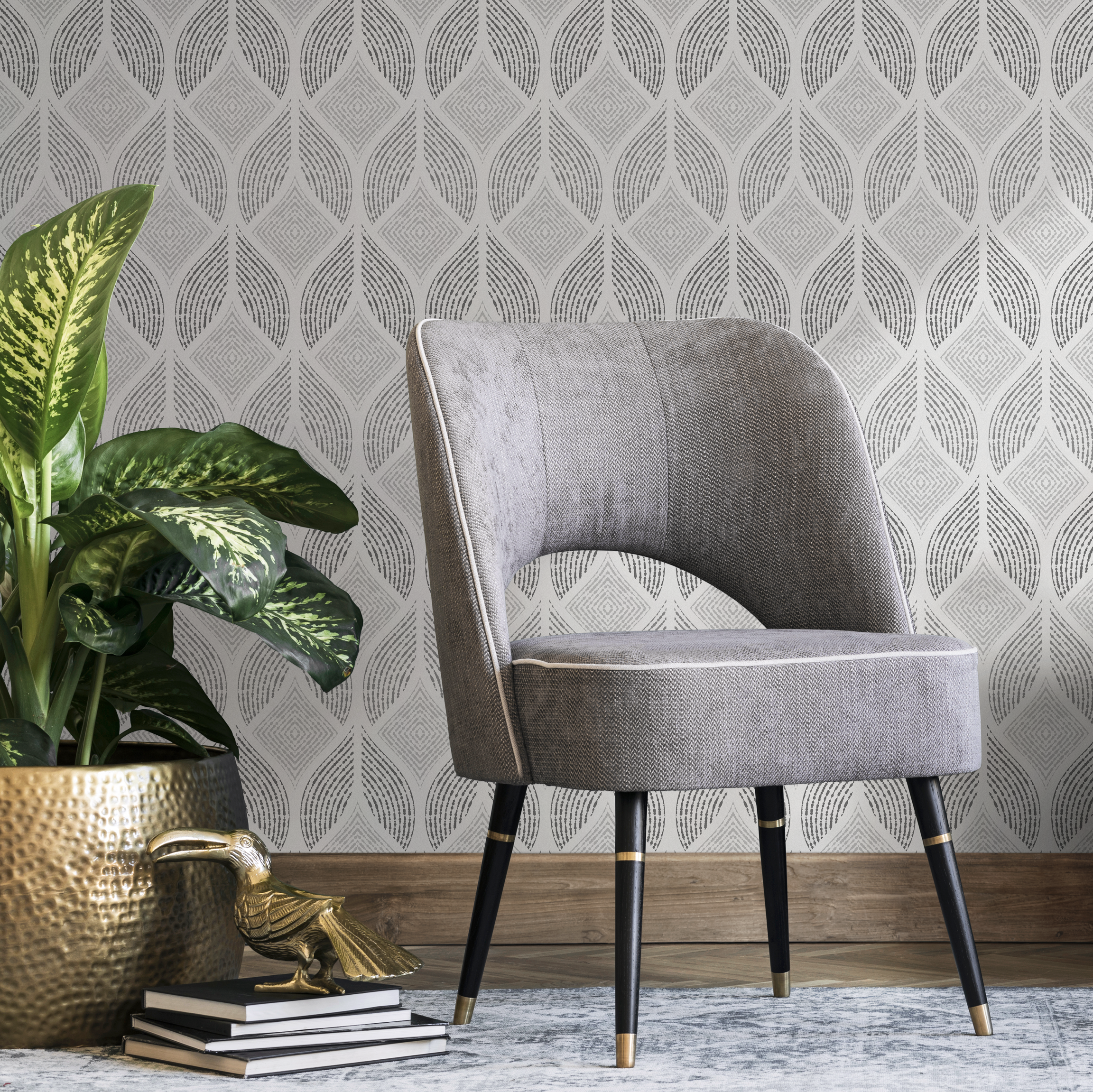 Geometric Wallpaper With A Textured Ogee Motif In Shades Of Gray - C370