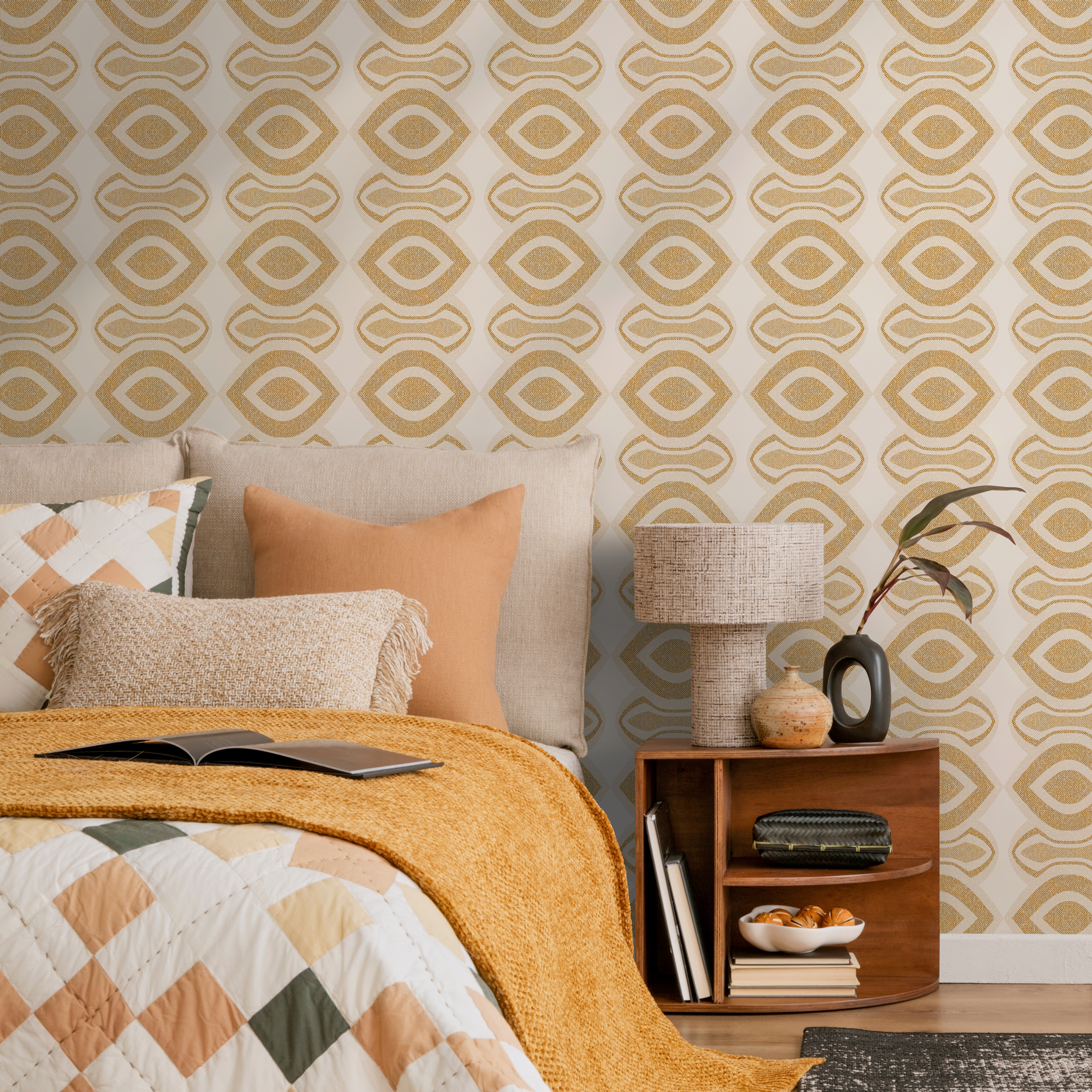 Mid Century Wallpaper With A Retro Oval Motif In Beige And Gold - C494