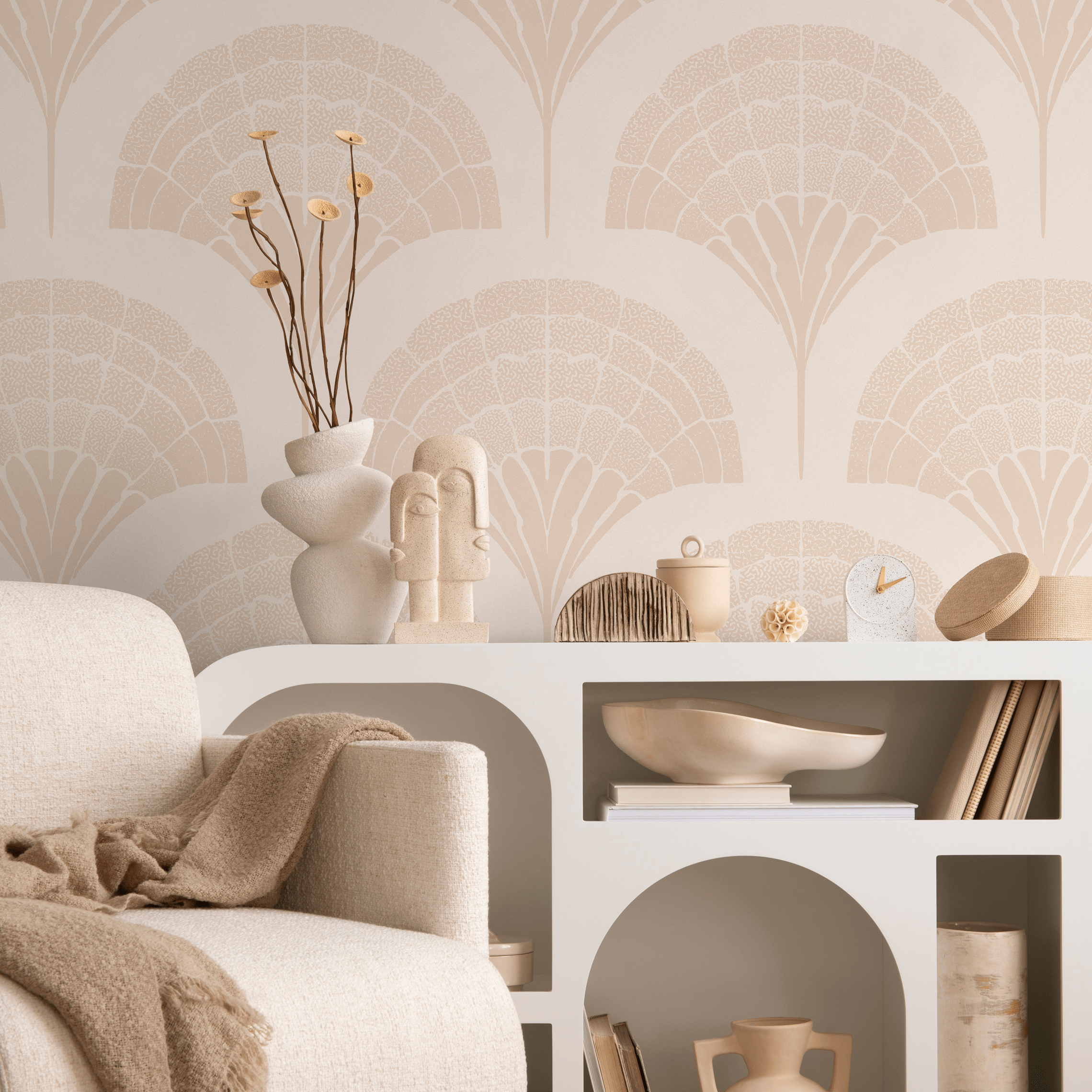 Art Deco Wallpaper With A Stylized Fan Motif In Beige And Cream - C500