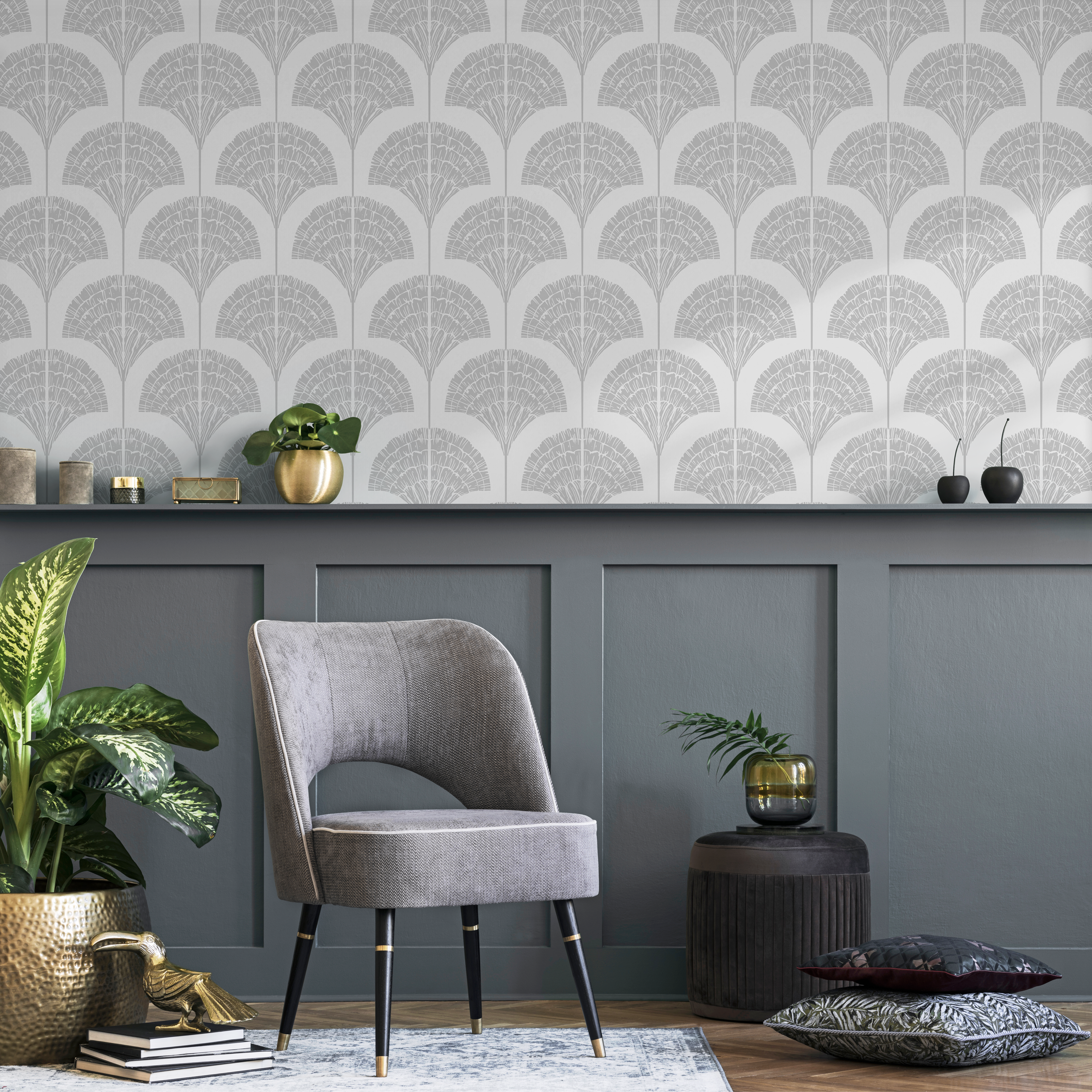 Art Deco Wallpaper With A Stylized Fan Motif In Light Gray - C502