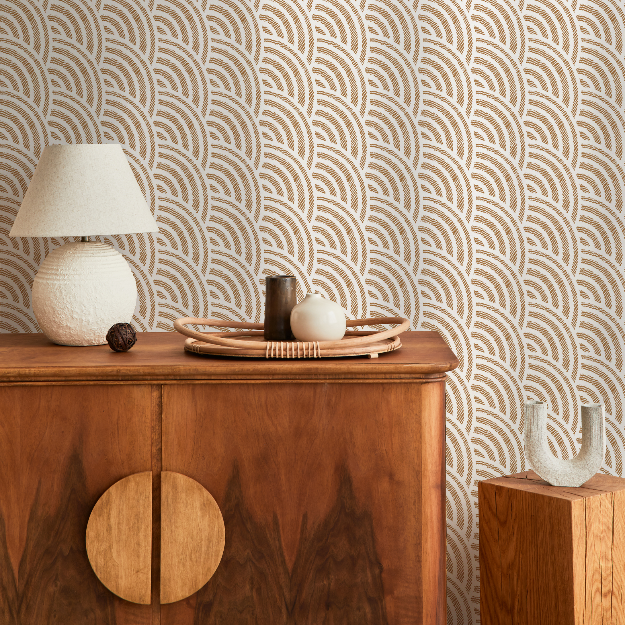 Geometric Wallpaper With A Boho Scallop Motif In Beige And White - C522