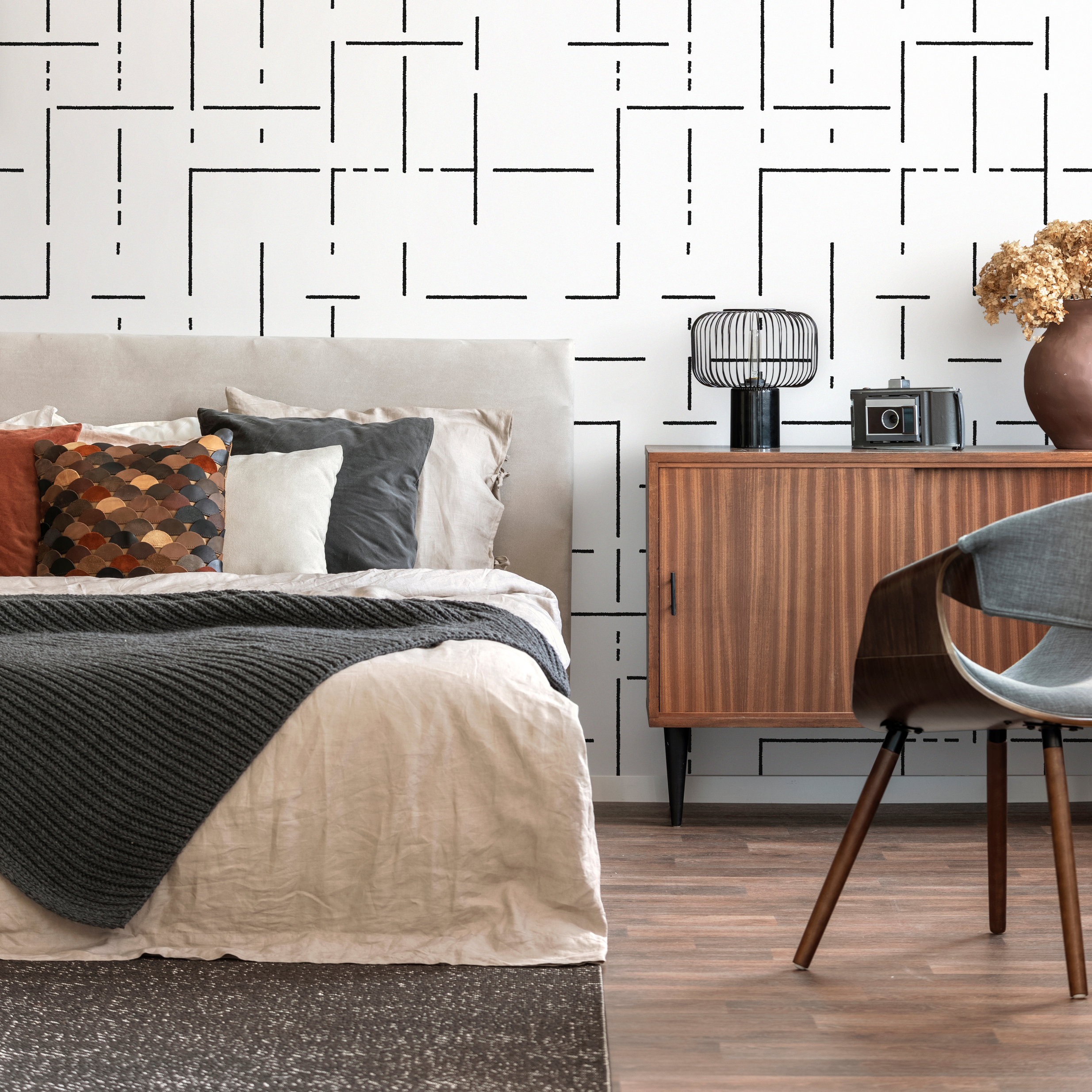 Geometric Wallpaper With A Modern Linear Maze In Black And White - C536