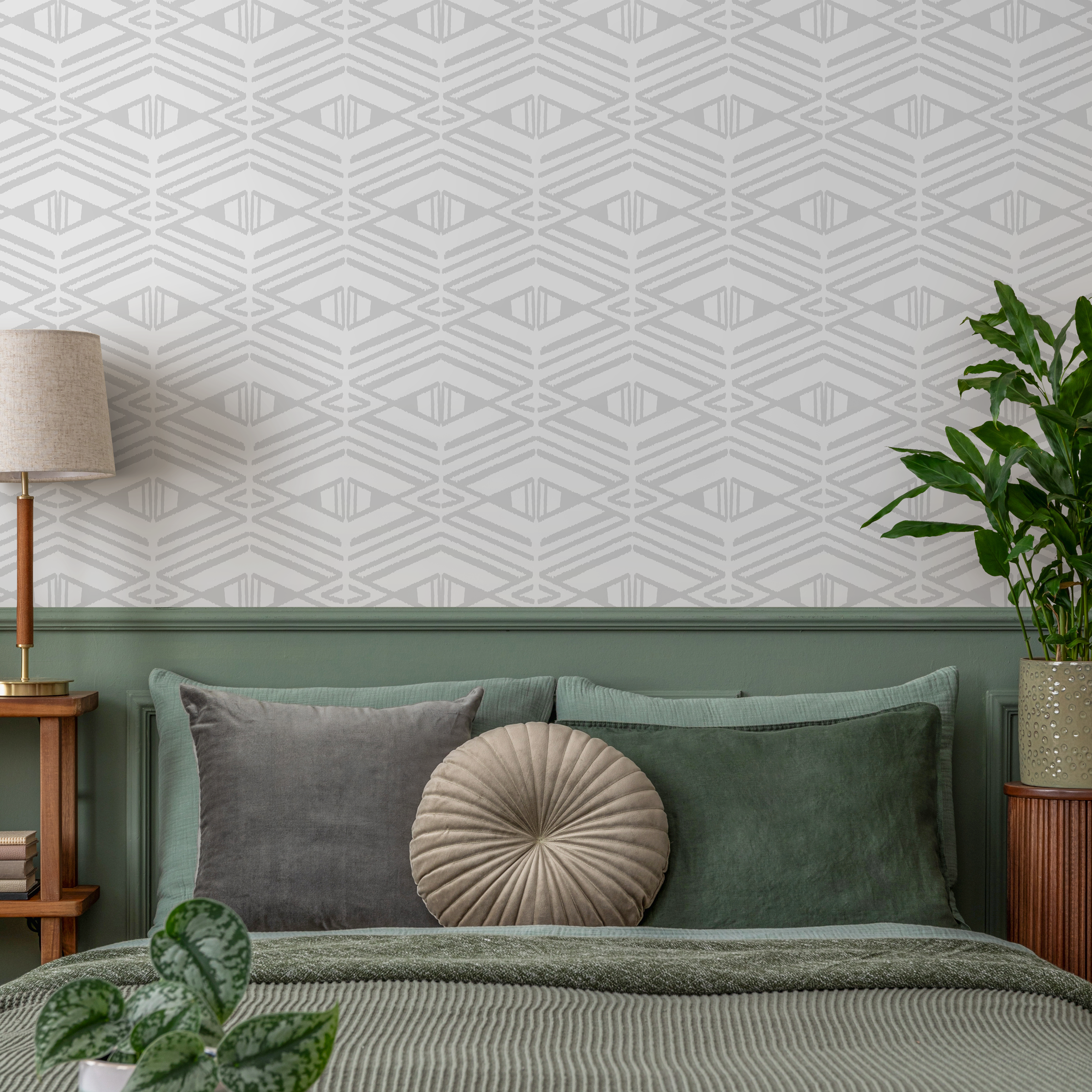 Geometric Wallpaper With A Tribal Diamond Motif In Light Gray - C538