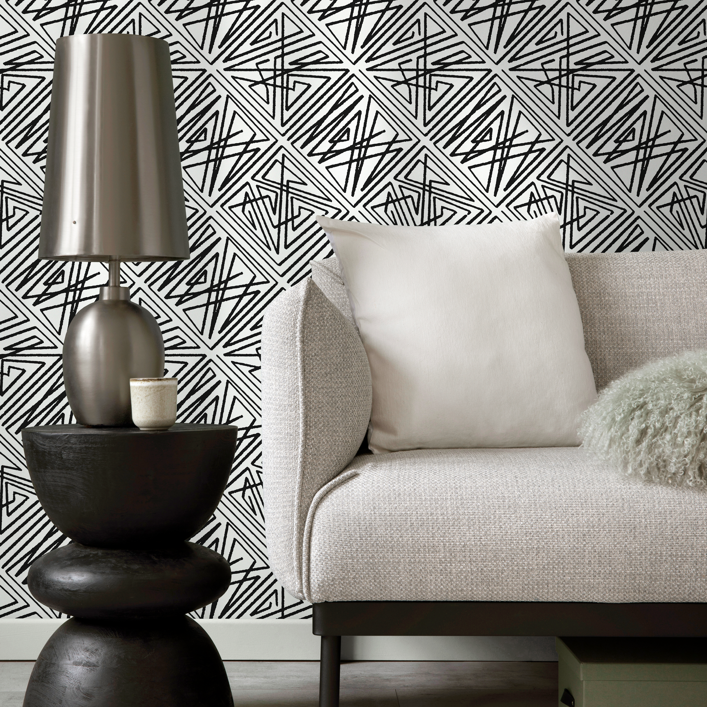 Geometric Wallpaper With Abstract Hand-drawn Triangles In Black And White - C547