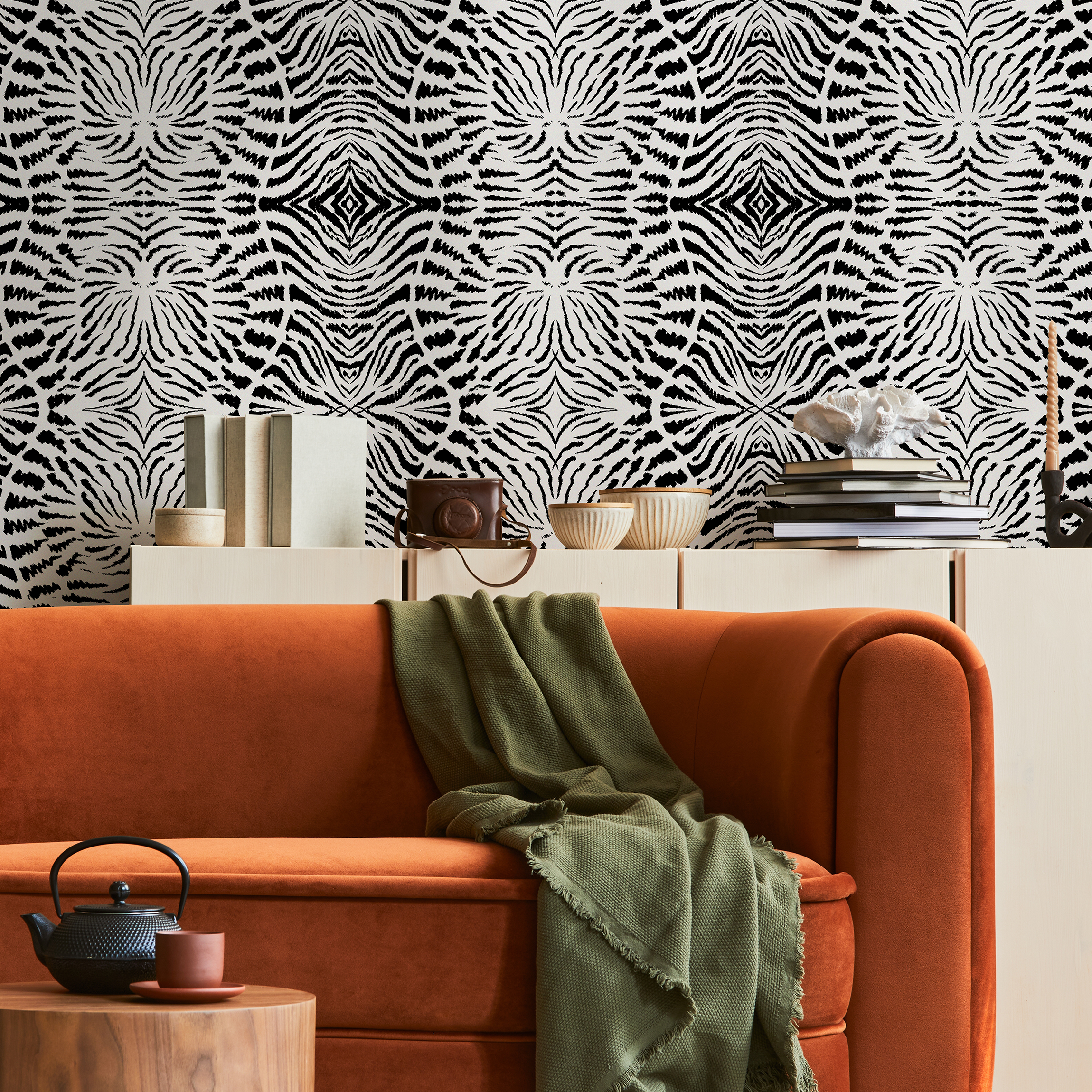 Abstract Wallpaper With A Symmetrical Zebra Stripe Motif In Black And White - C548