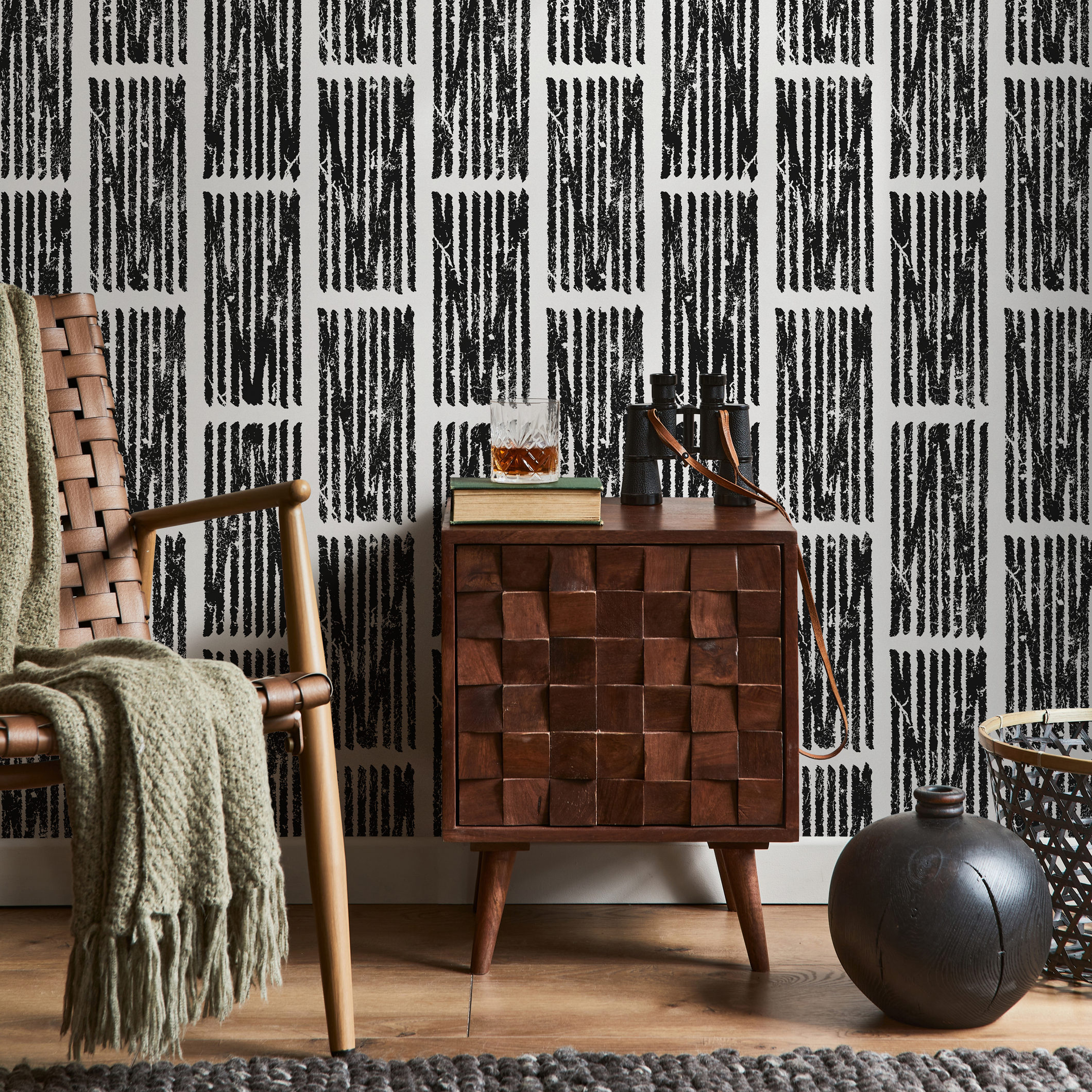Geometric Wallpaper With A Distressed Block Print Motif In Black And White - C550