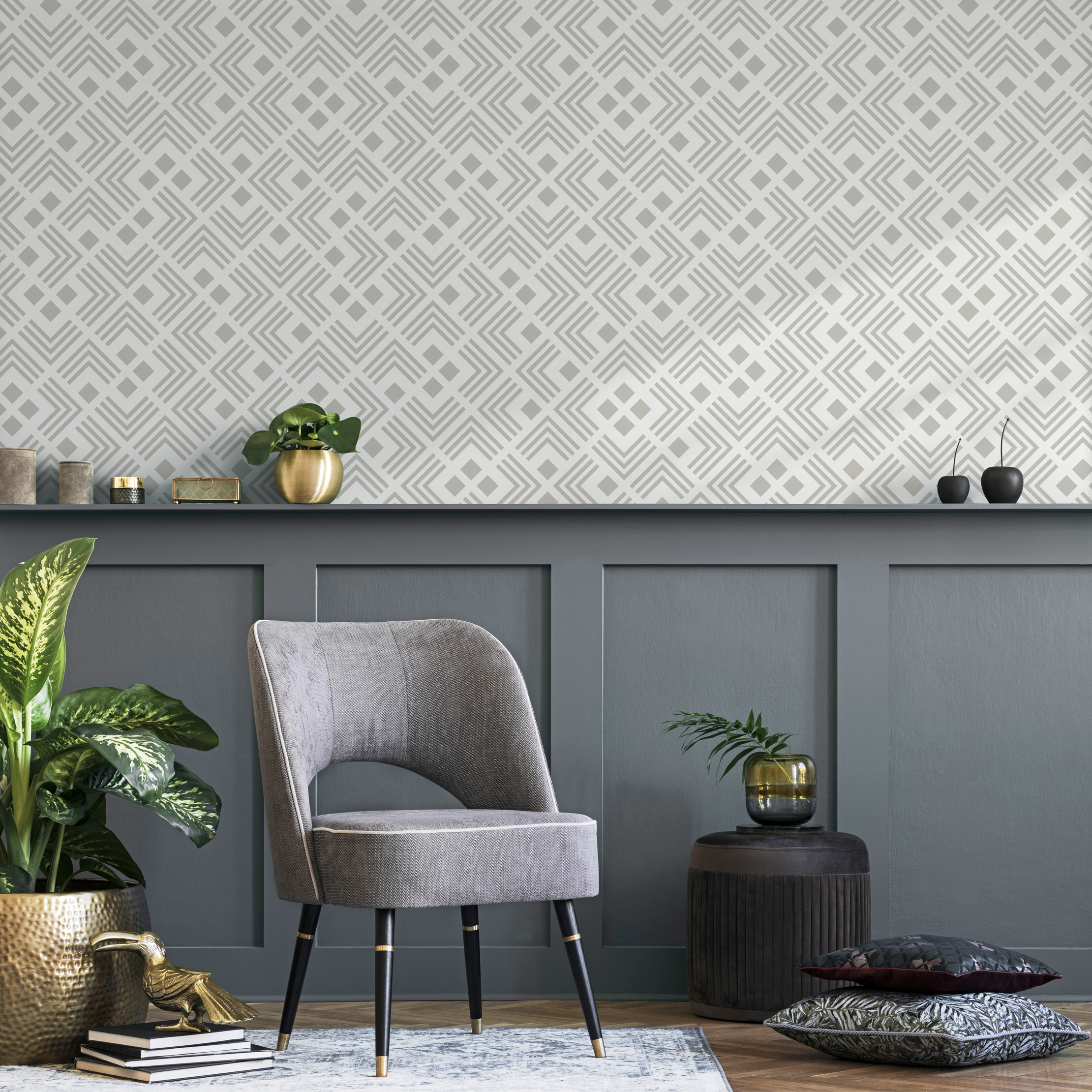 Art Deco Wallpaper With A Chevron And Diamond Motif In Light Gray And Taupe - C556