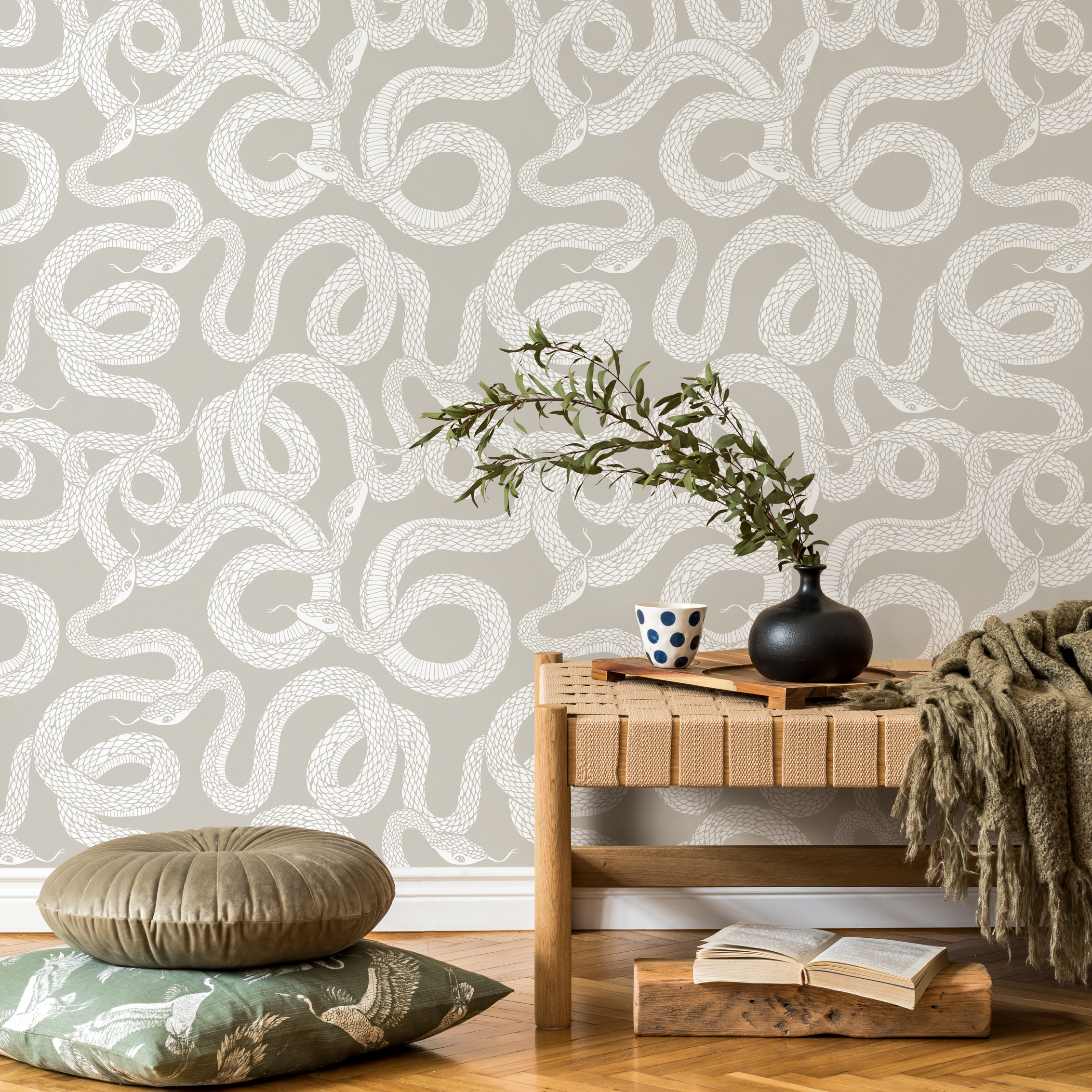 Snake Wallpaper With An Intertwined Serpent Motif In Beige And White - C575